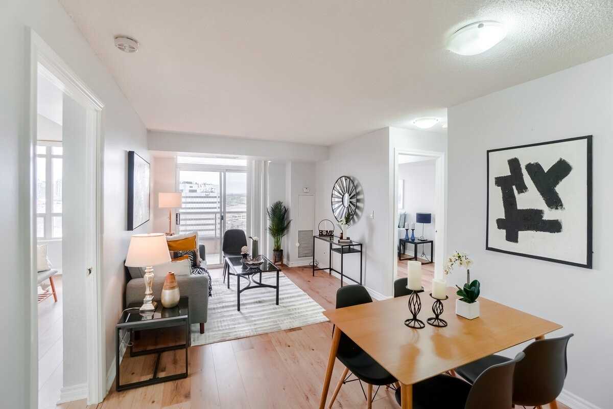 3888 Duke Of York Blvd, #1622