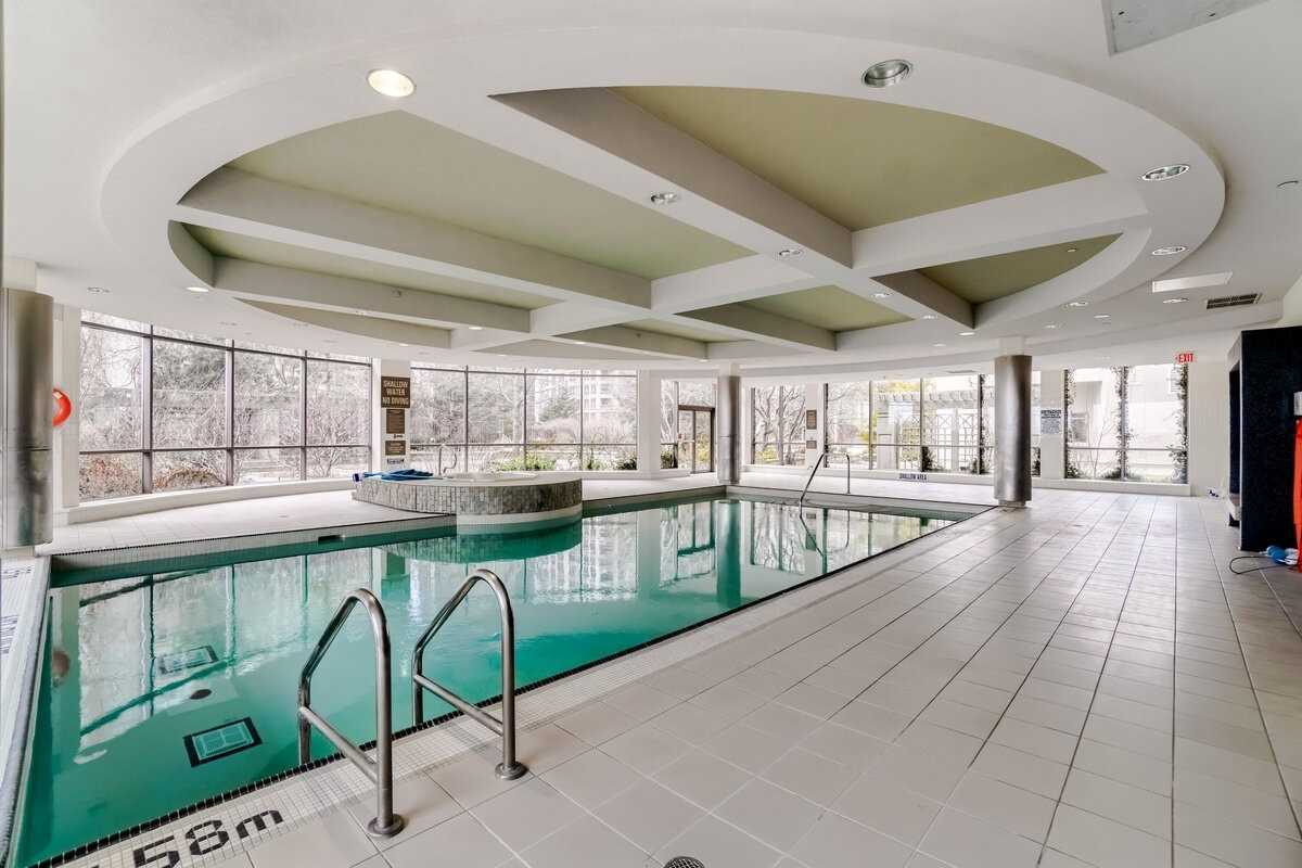 3888 Duke Of York Blvd, #1622