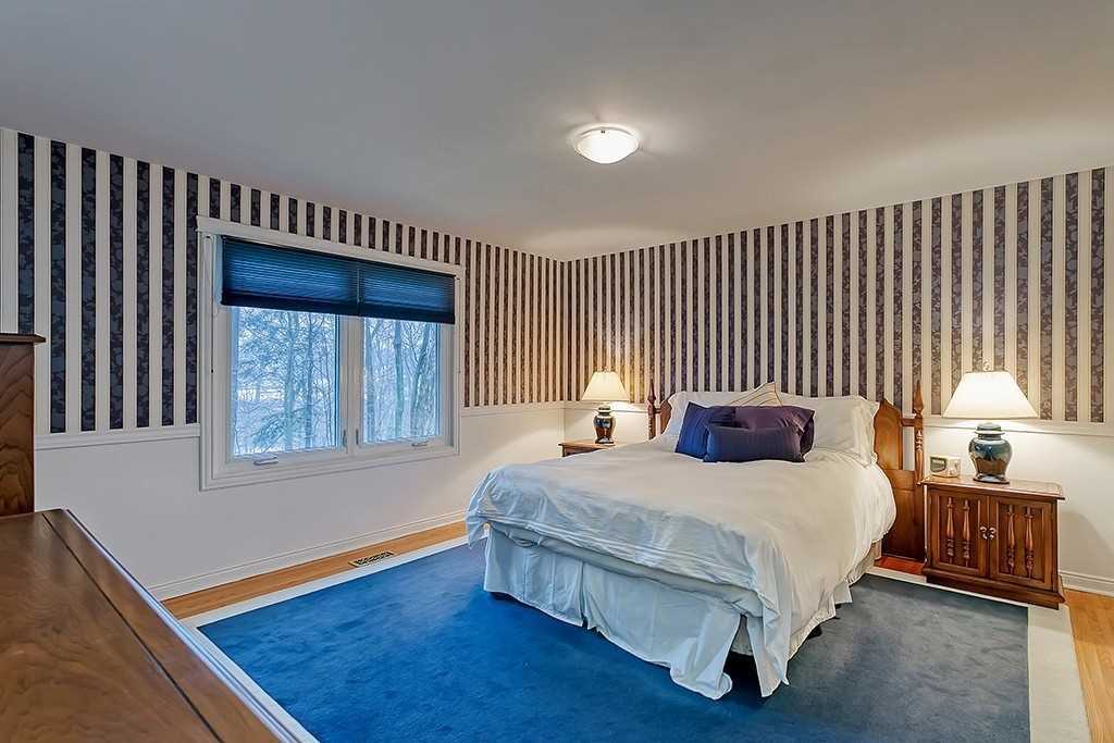 1697 Missenden Cres