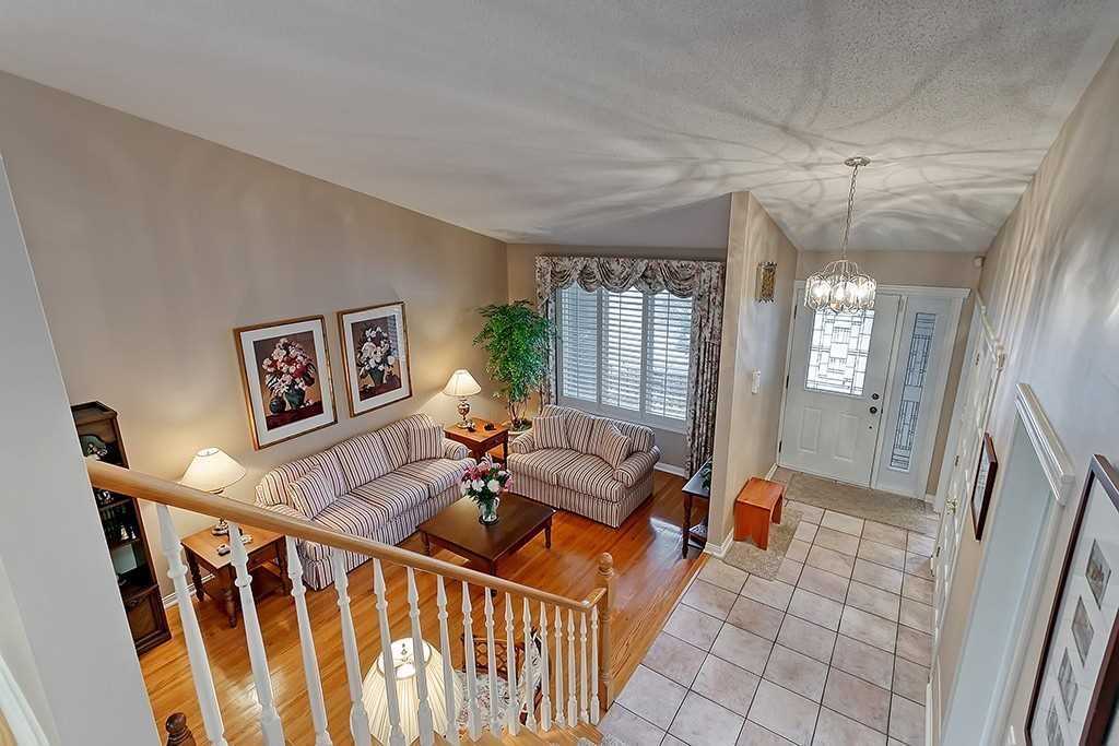 1697 Missenden Cres