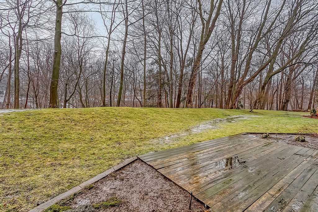1697 Missenden Cres