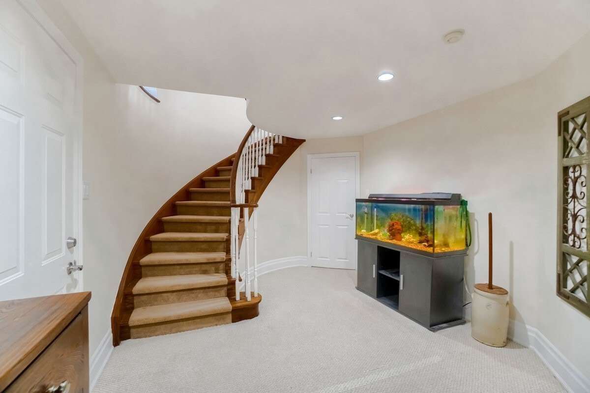 2080 Chippewa Tr
