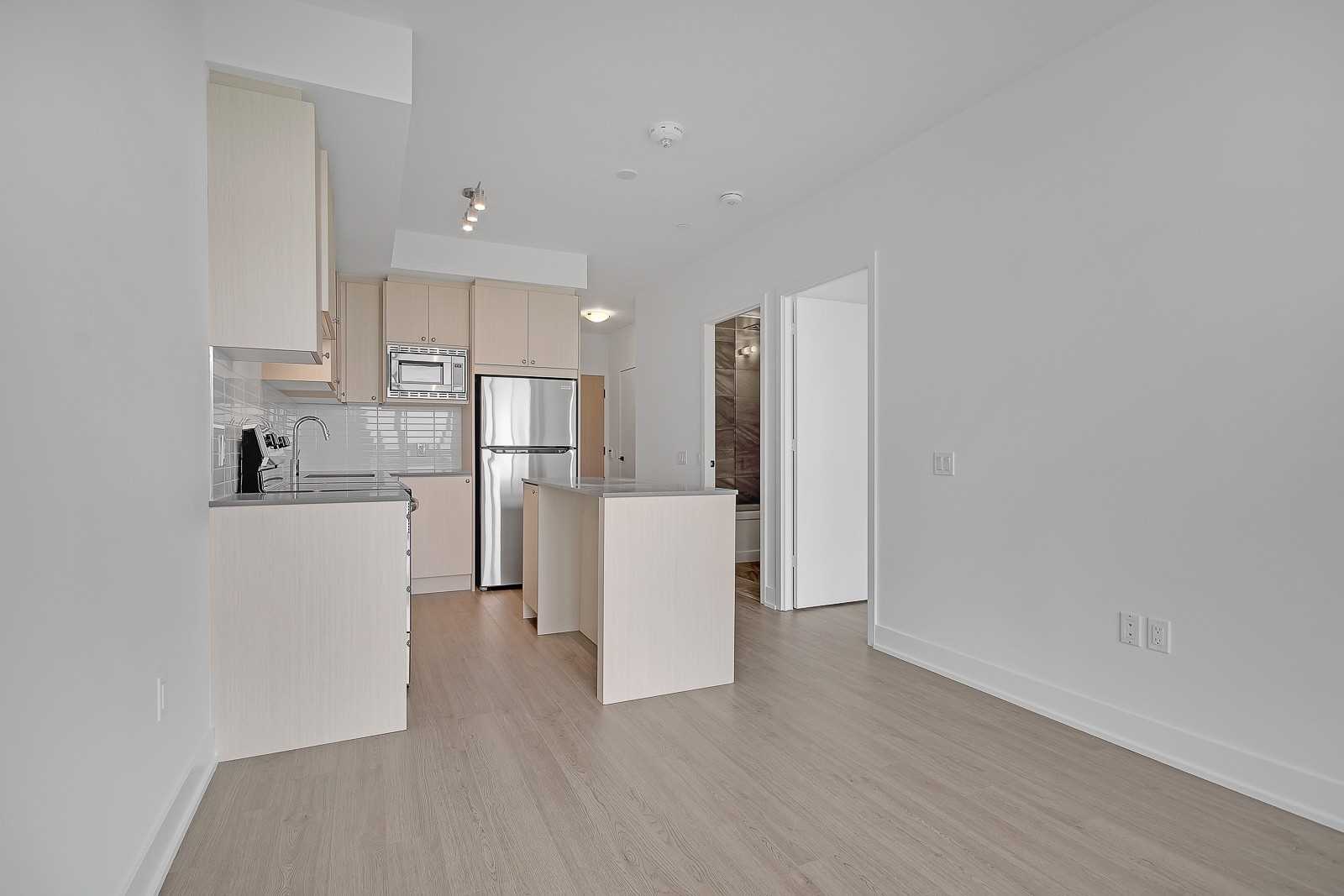 60 George Butchart Dr, #706