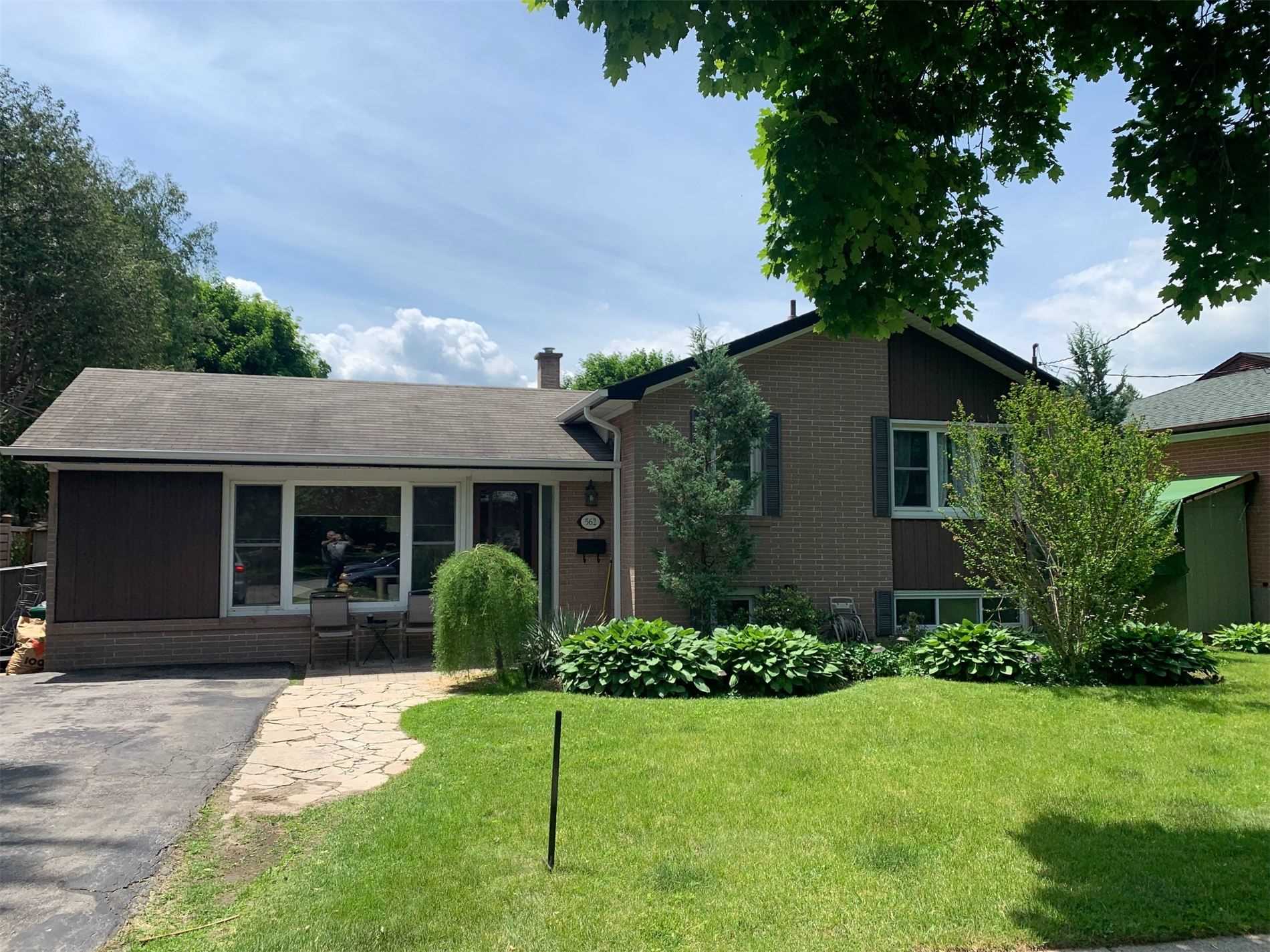 562 Arlington Blvd