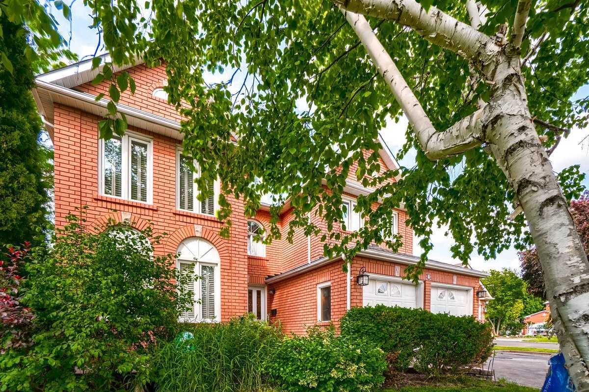 4 Gollop Cres