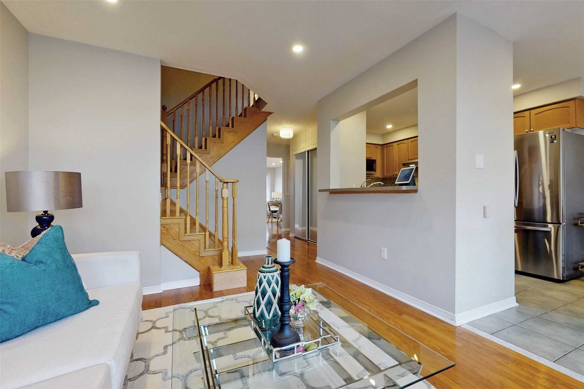 121 Livingston Rd