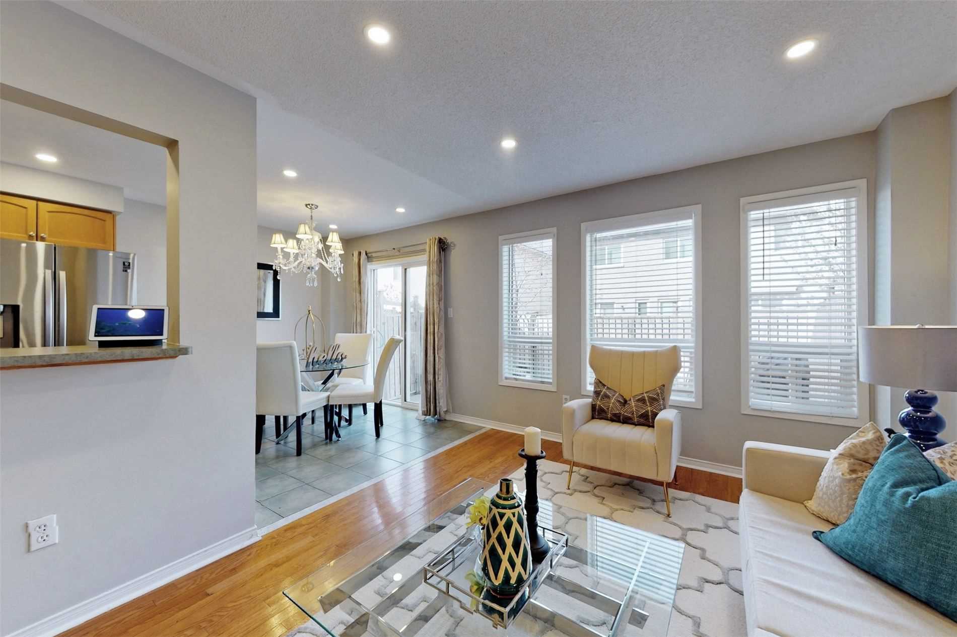121 Livingston Rd