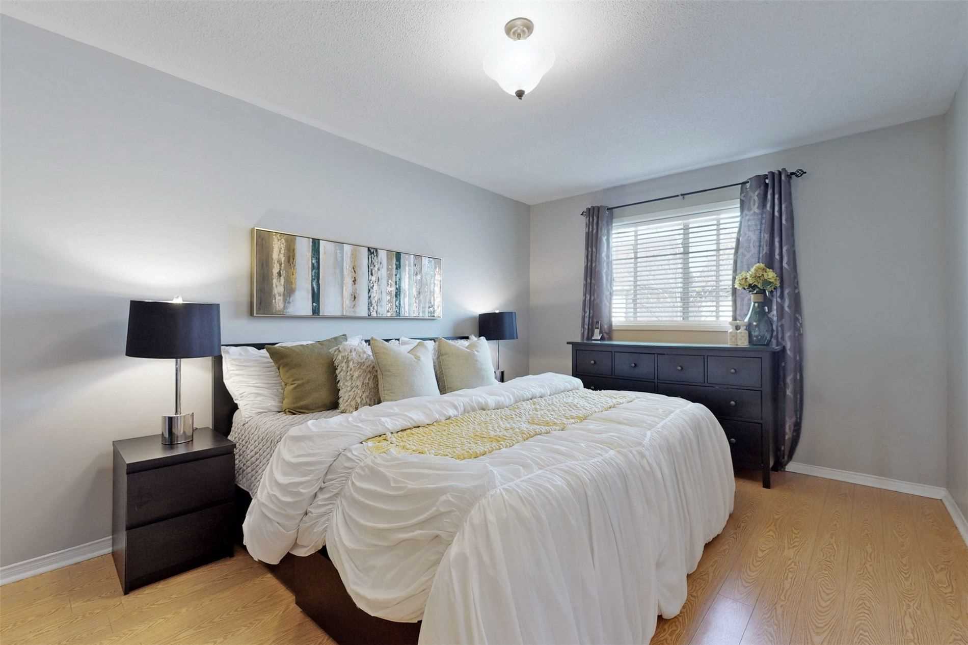 121 Livingston Rd