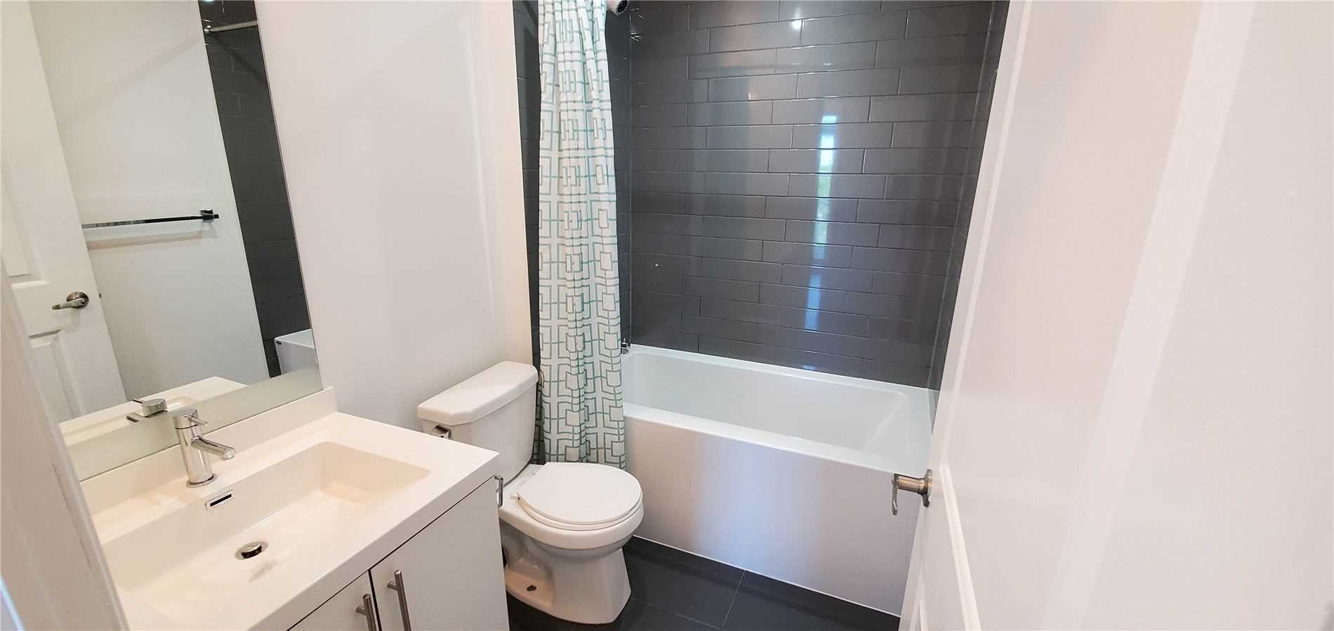 65 Speers Rd, #505