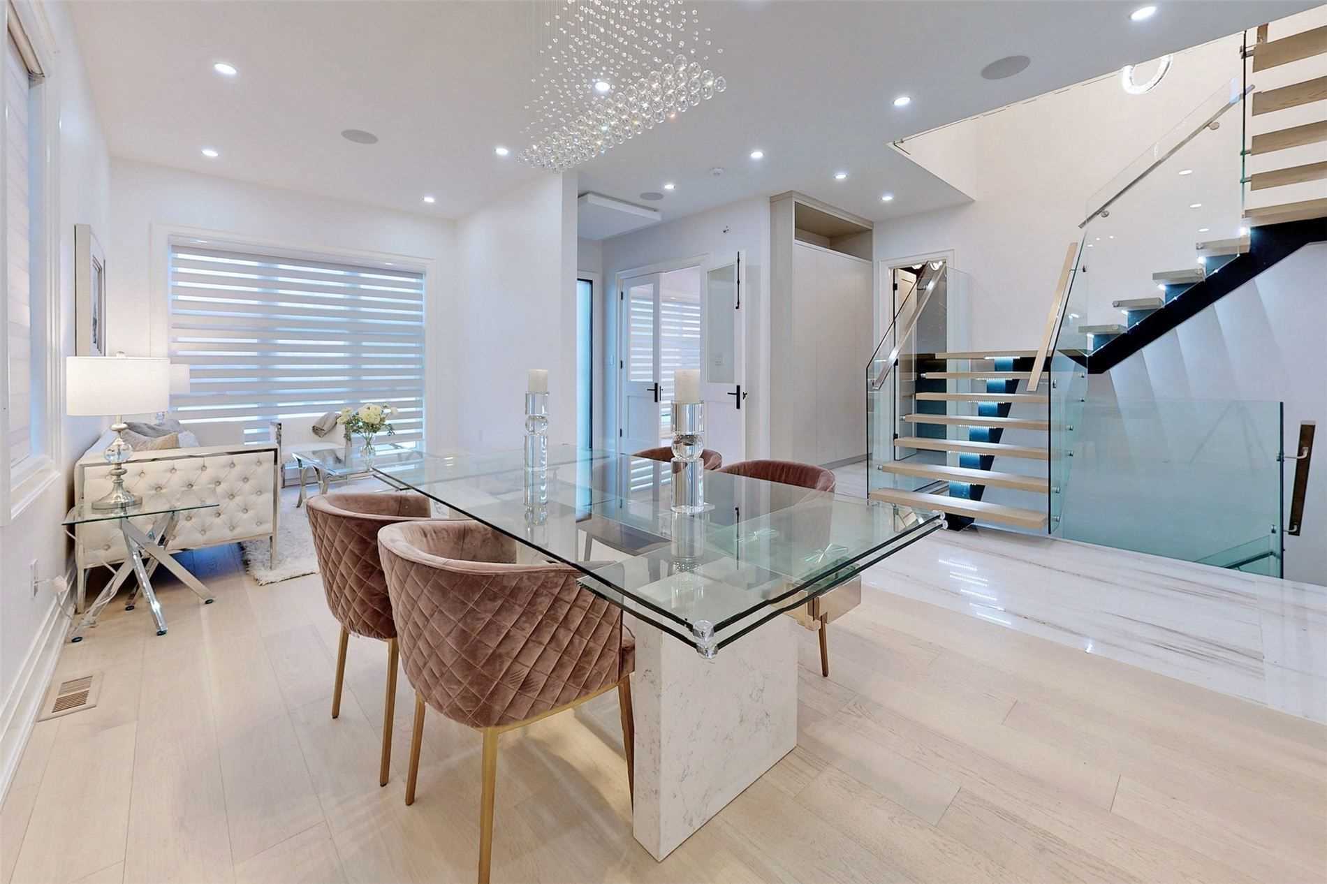 246 Edenbridge Dr