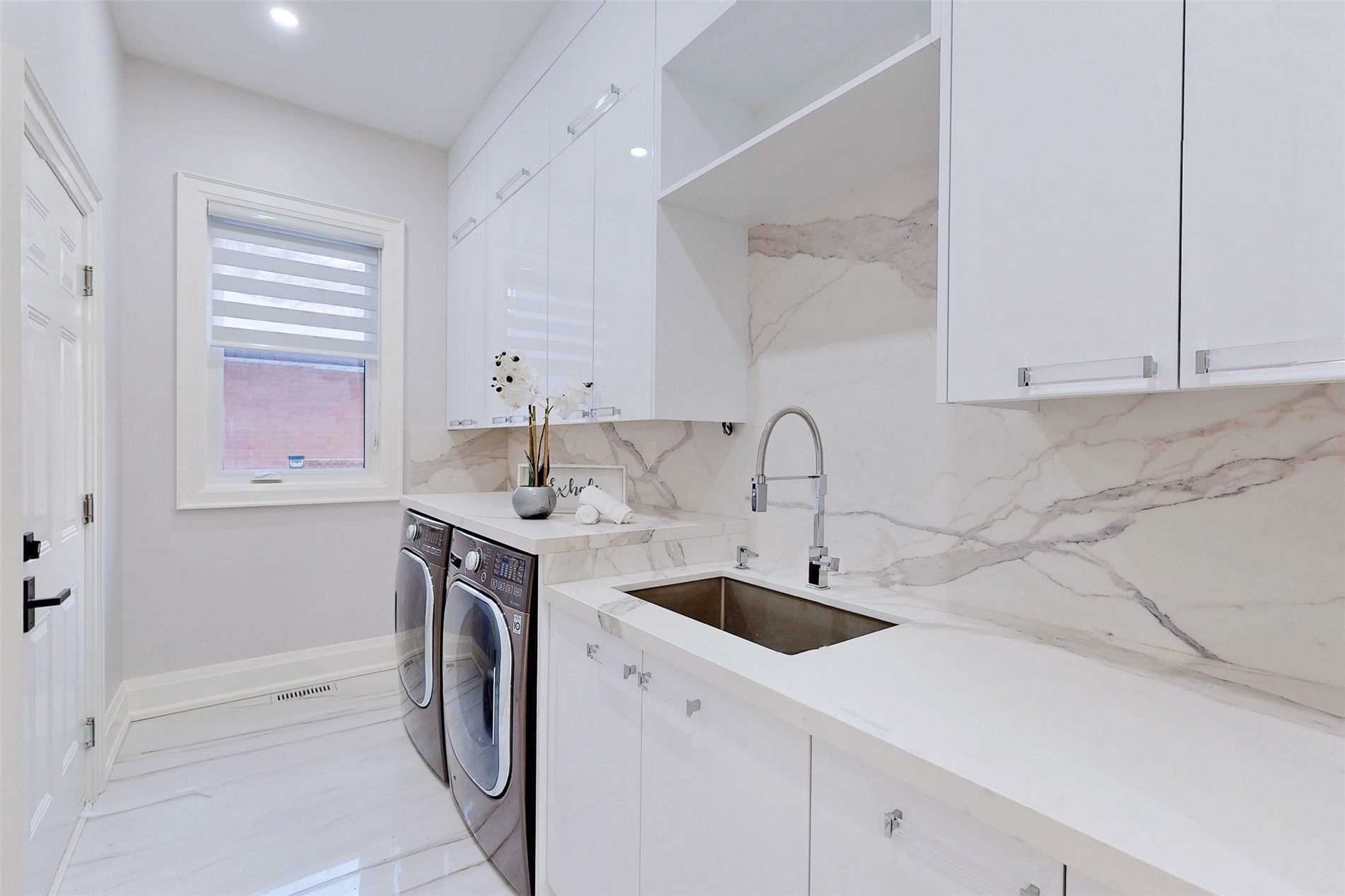 246 Edenbridge Dr