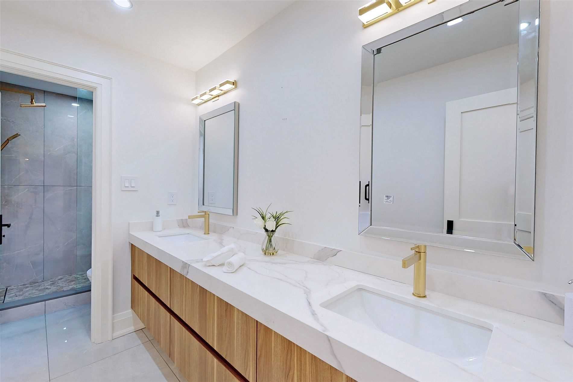 246 Edenbridge Dr