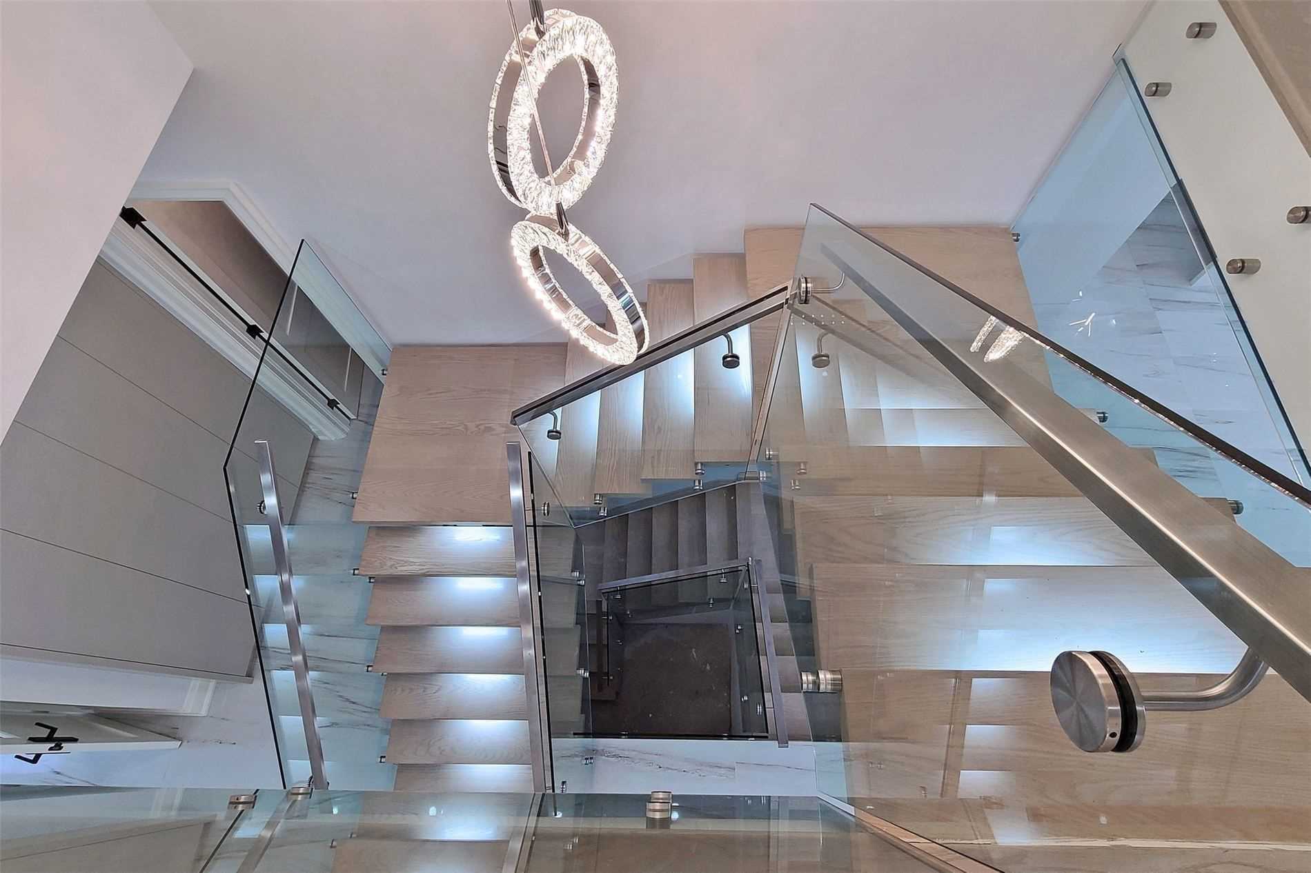 246 Edenbridge Dr