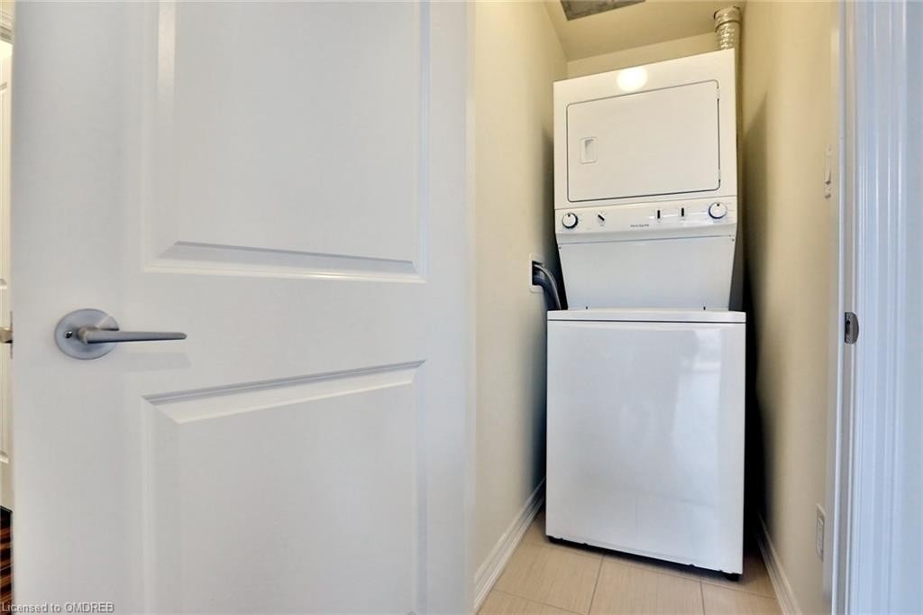 2339 Sawgrass Dr, #306