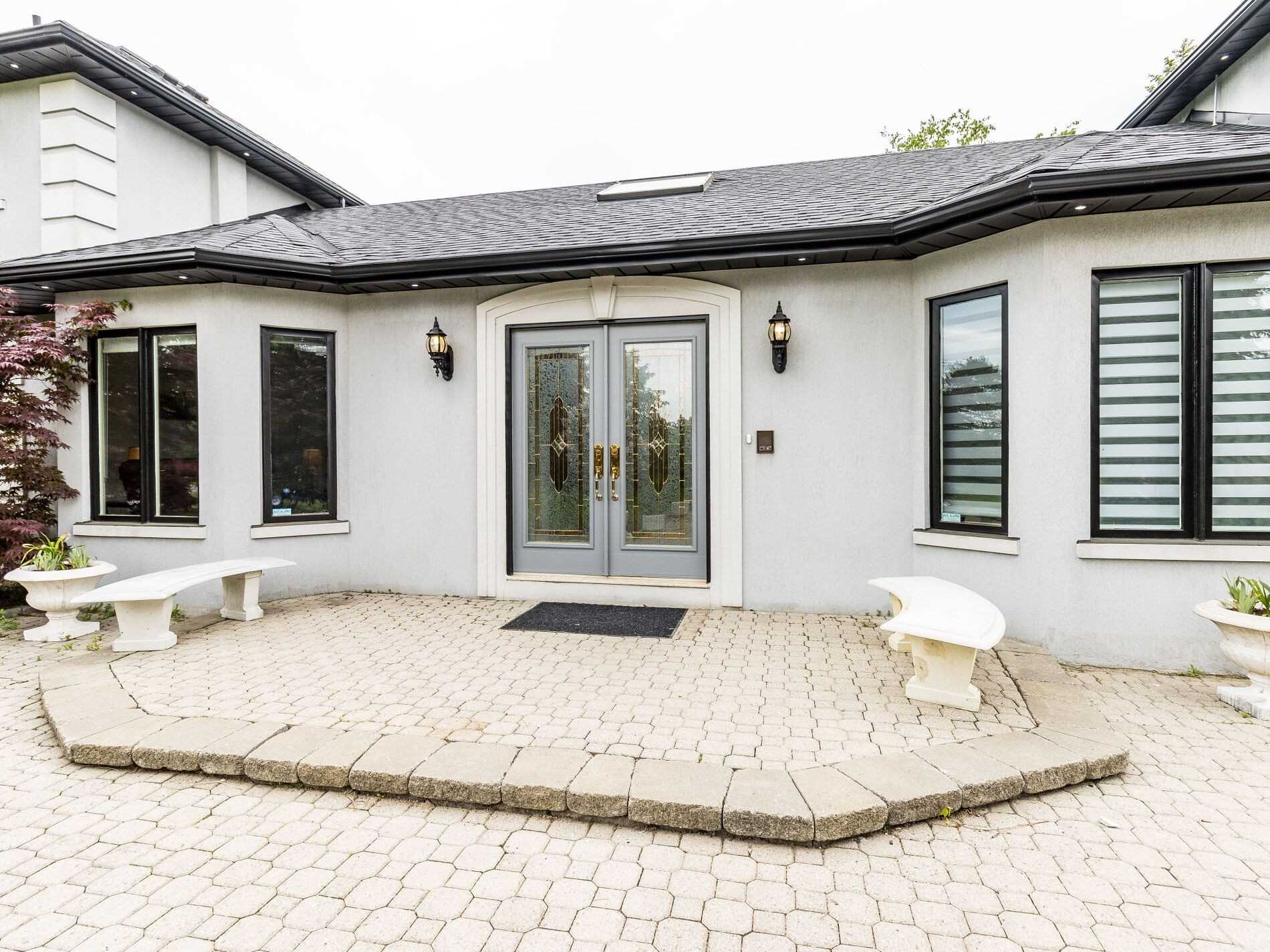 4 Havencrest Dr