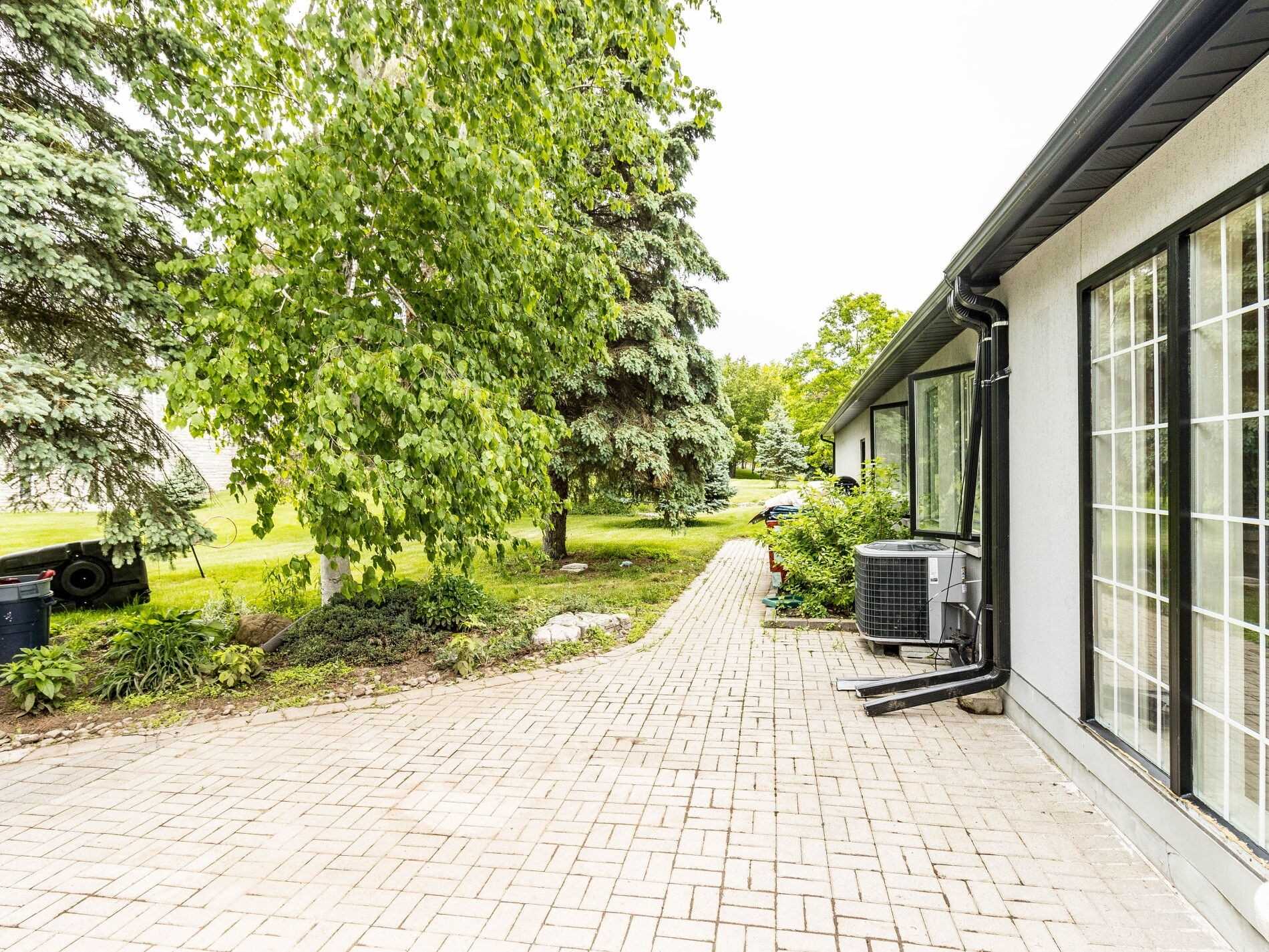 4 Havencrest Dr