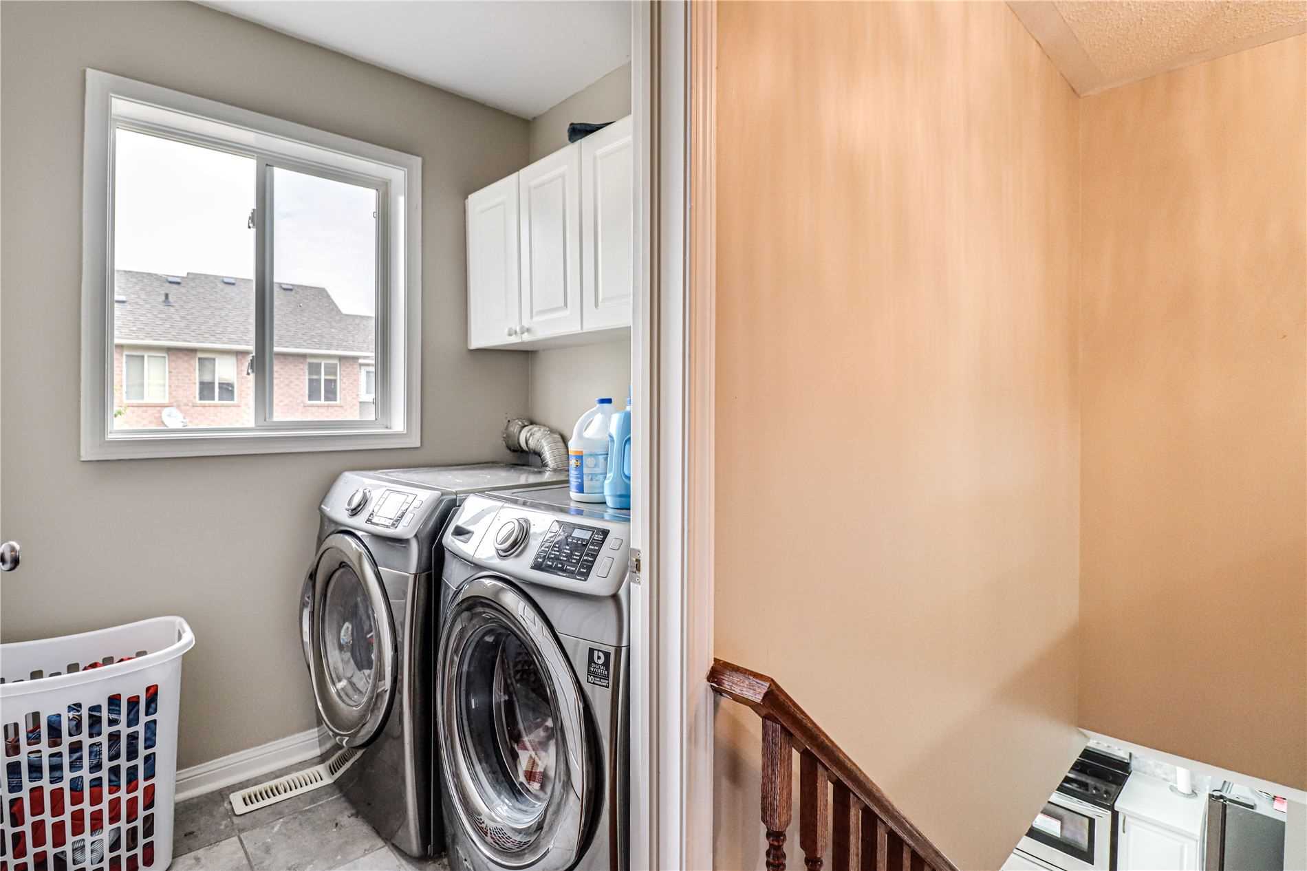 1104 Barclay Circ