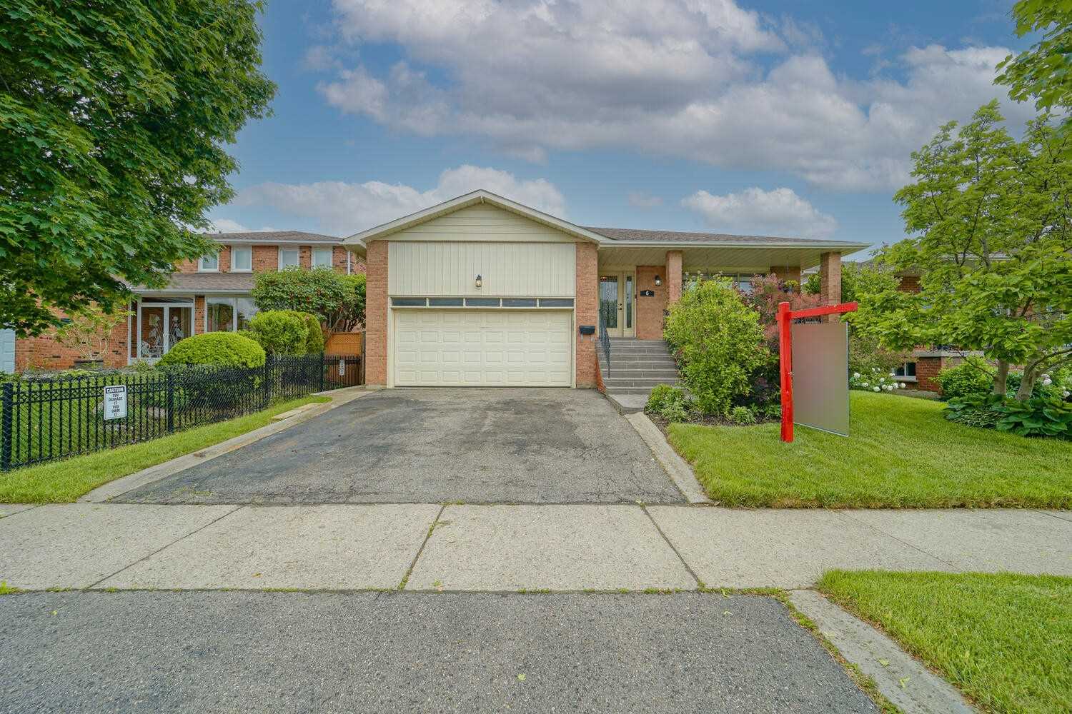 Listing W5651086 - Large Photo # 1