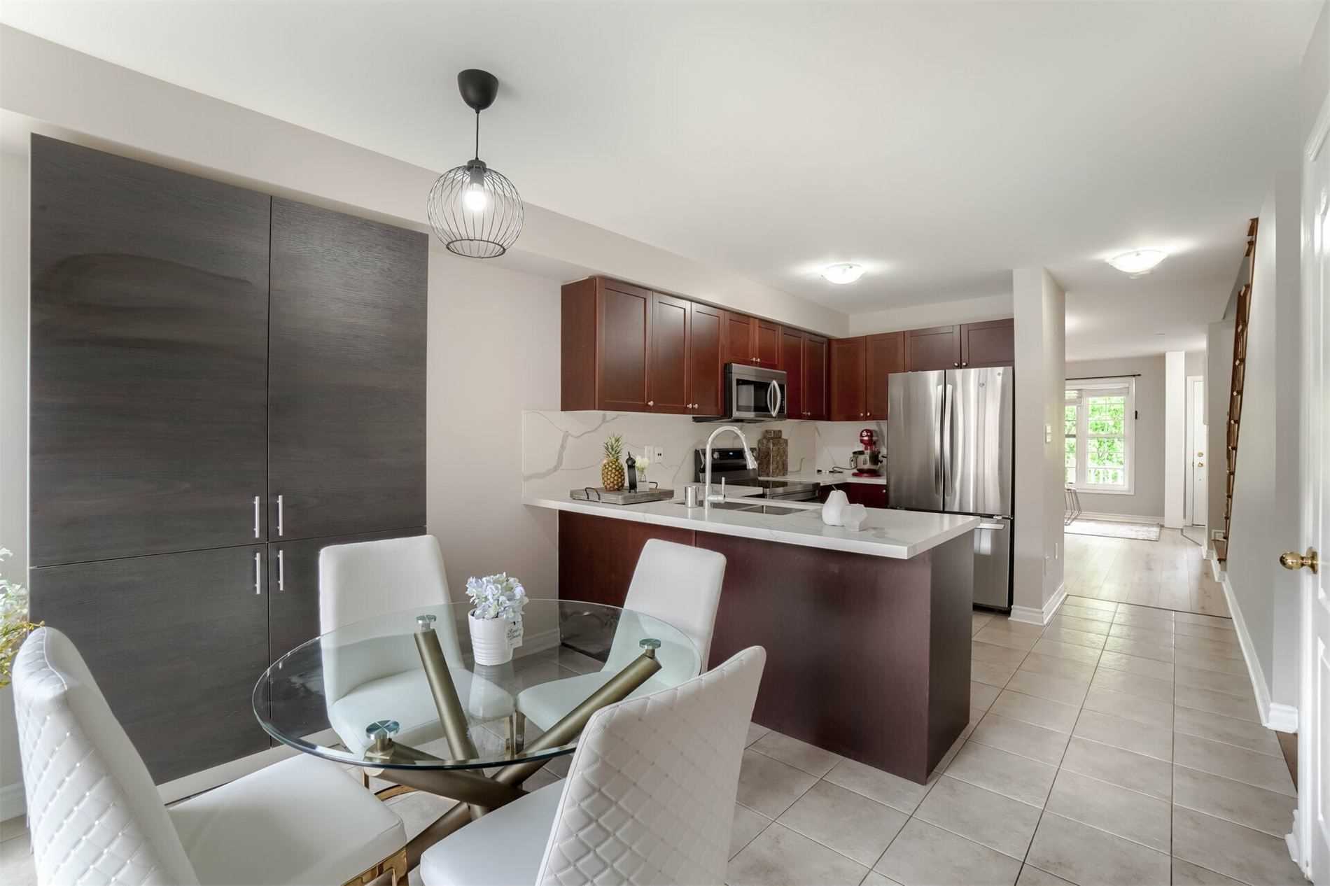 123 Swindale Dr