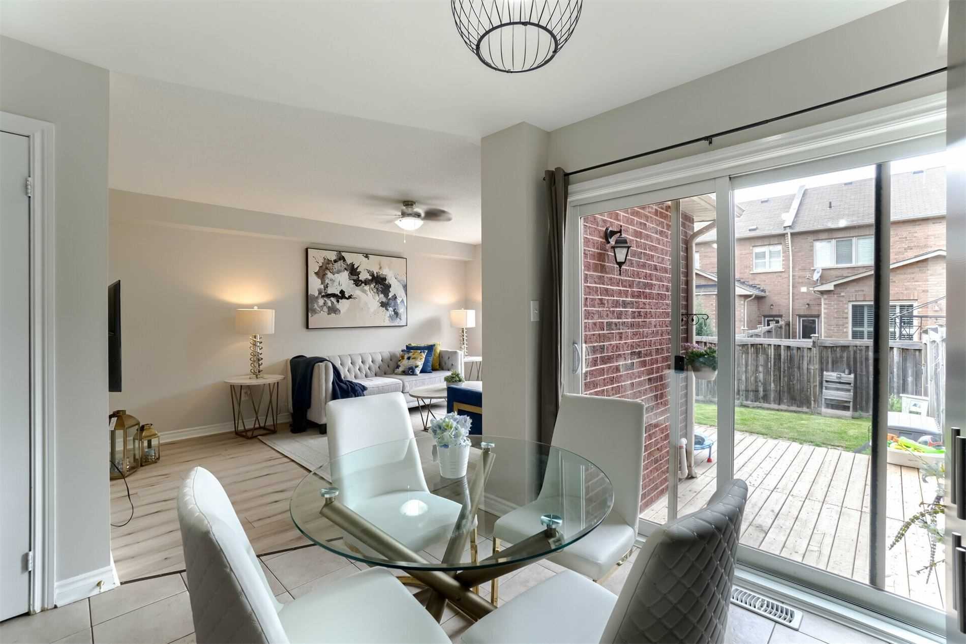 123 Swindale Dr