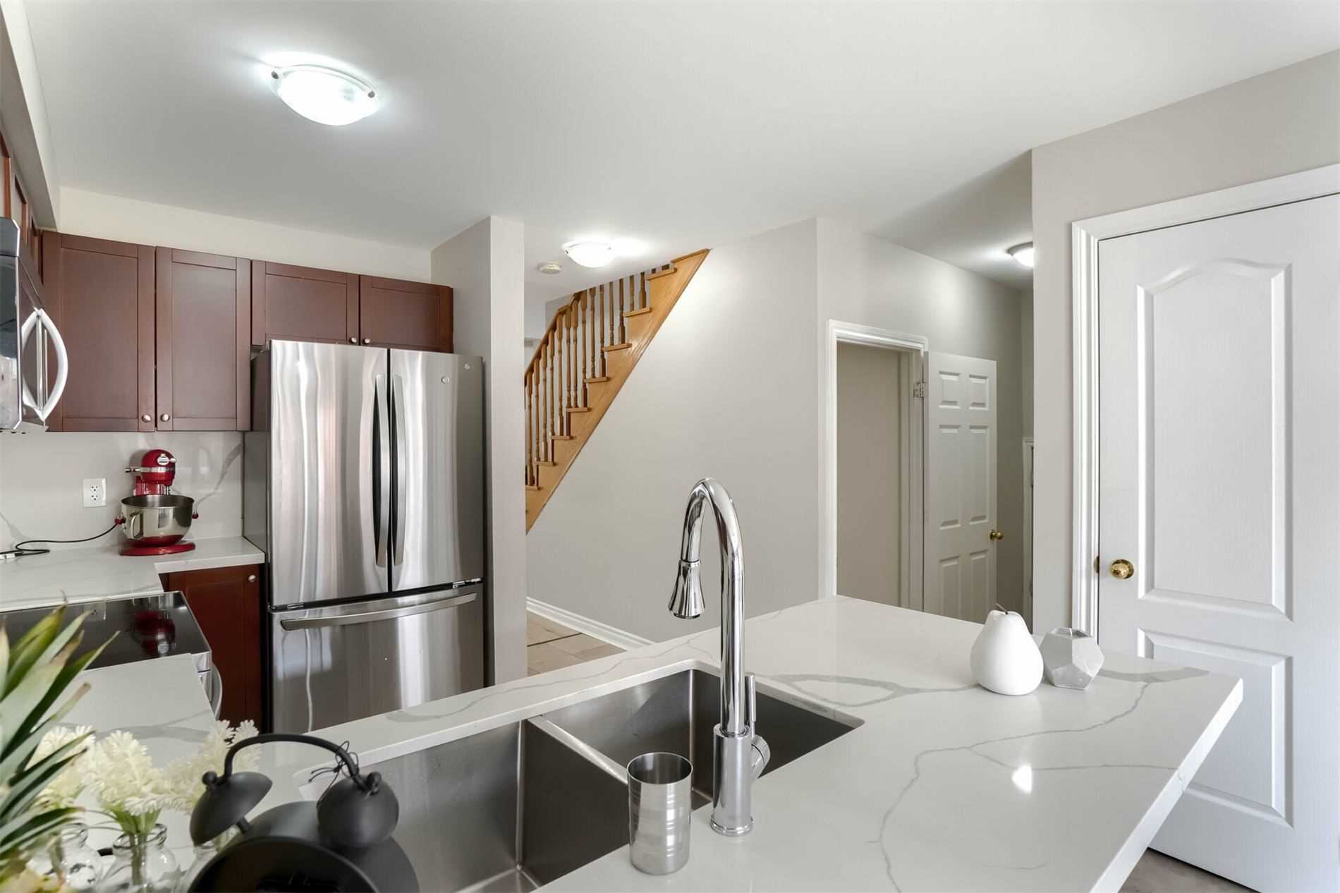 123 Swindale Dr