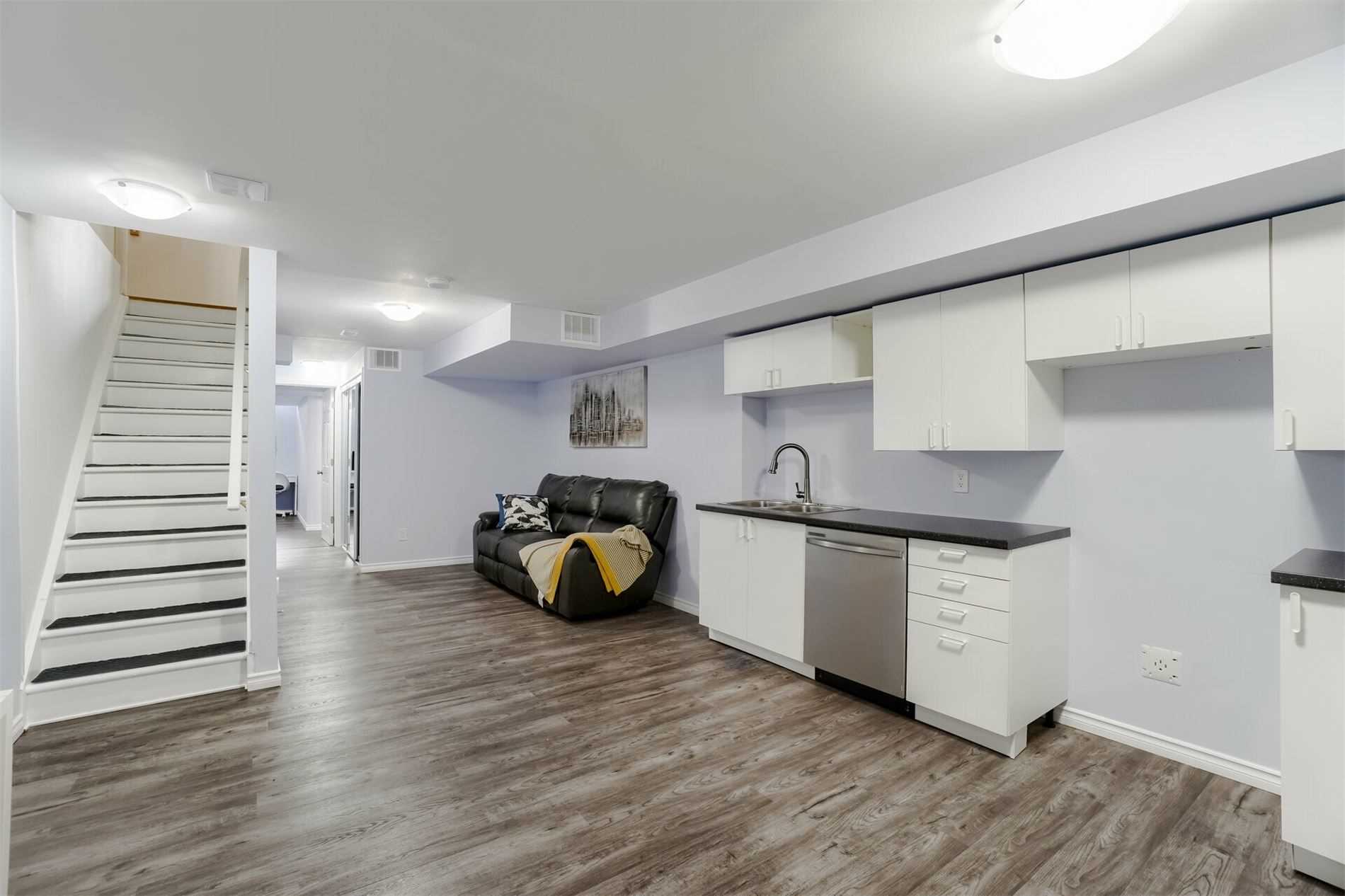 123 Swindale Dr