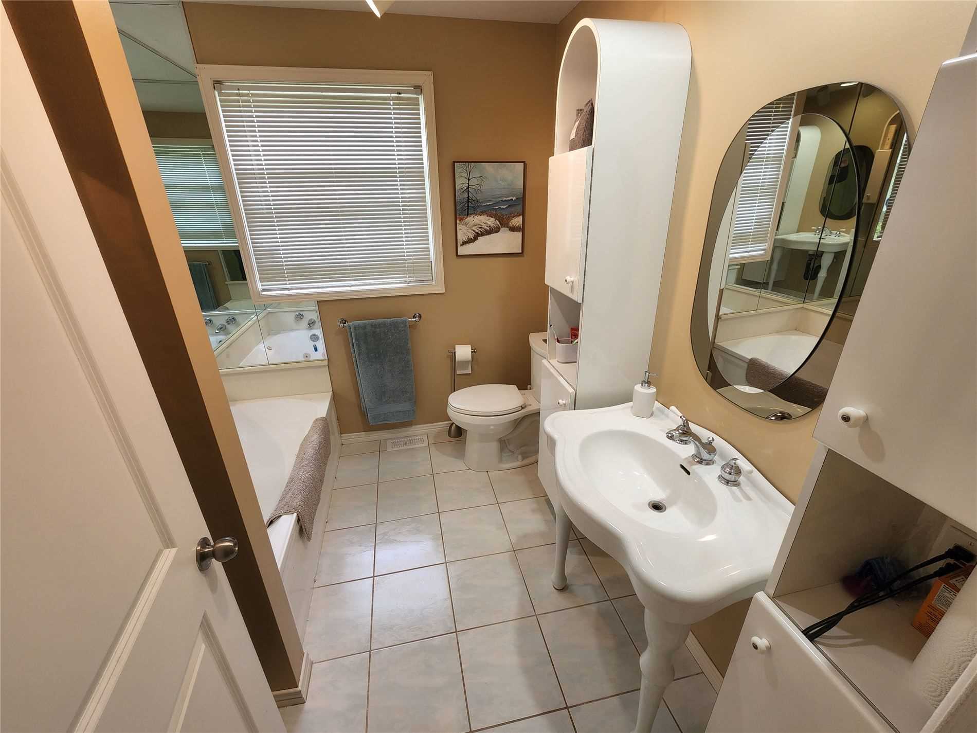 253 Appleby Line