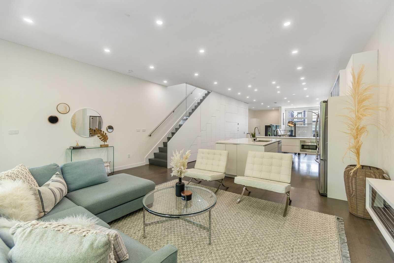 10B Chauncey Ave, Toronto