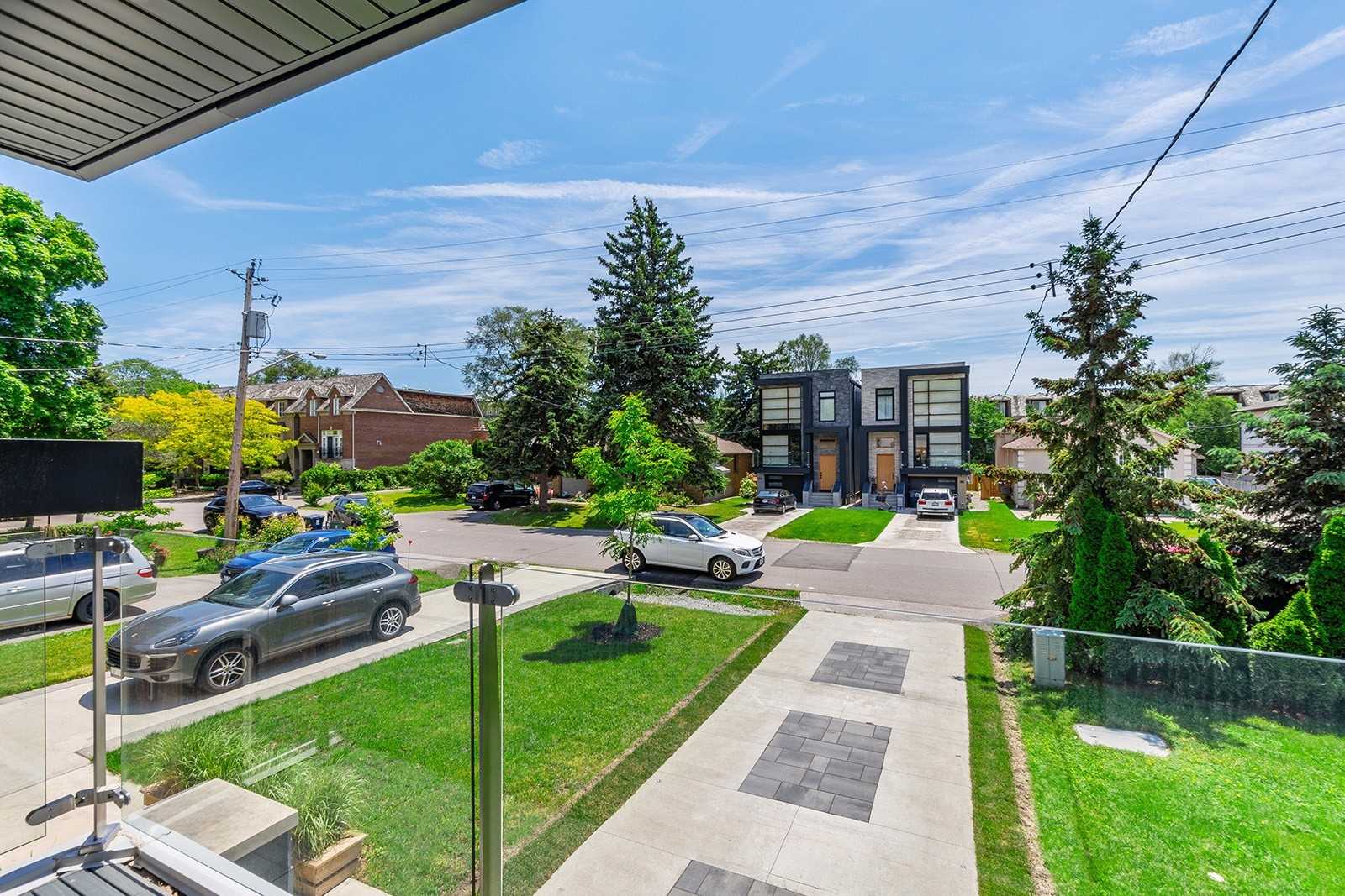 10B Chauncey Ave, Toronto