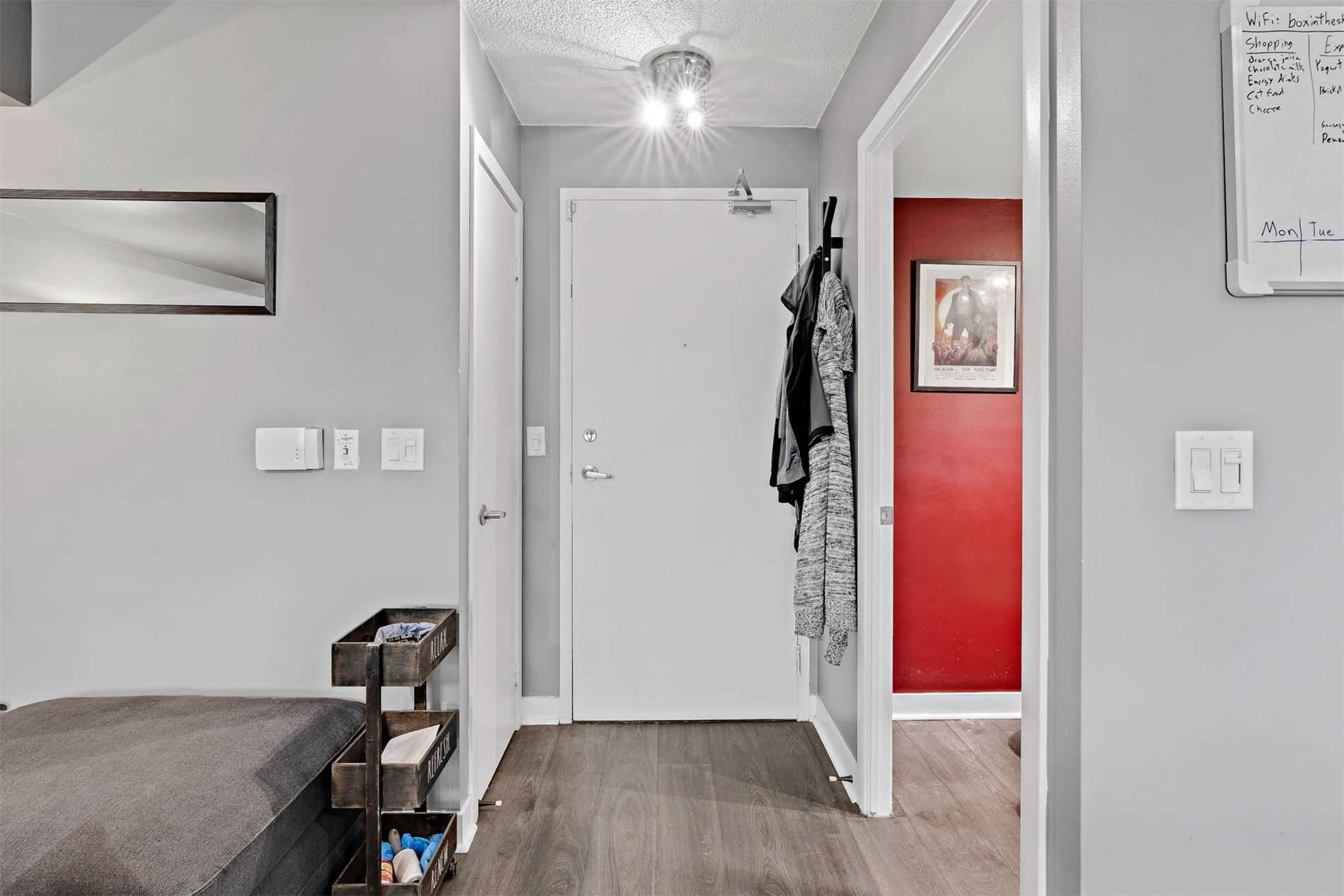 Listing W5654063 - Large Photo # 3