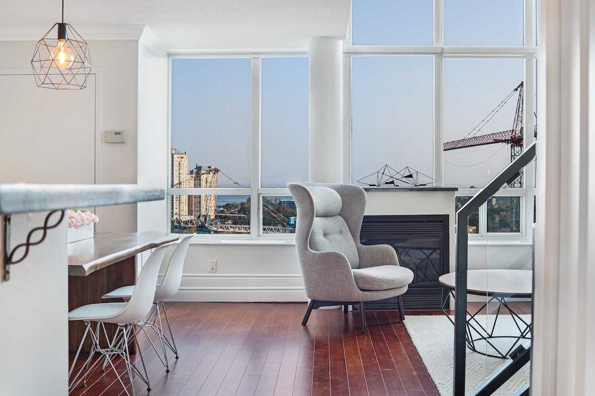 250 Manitoba St, #835