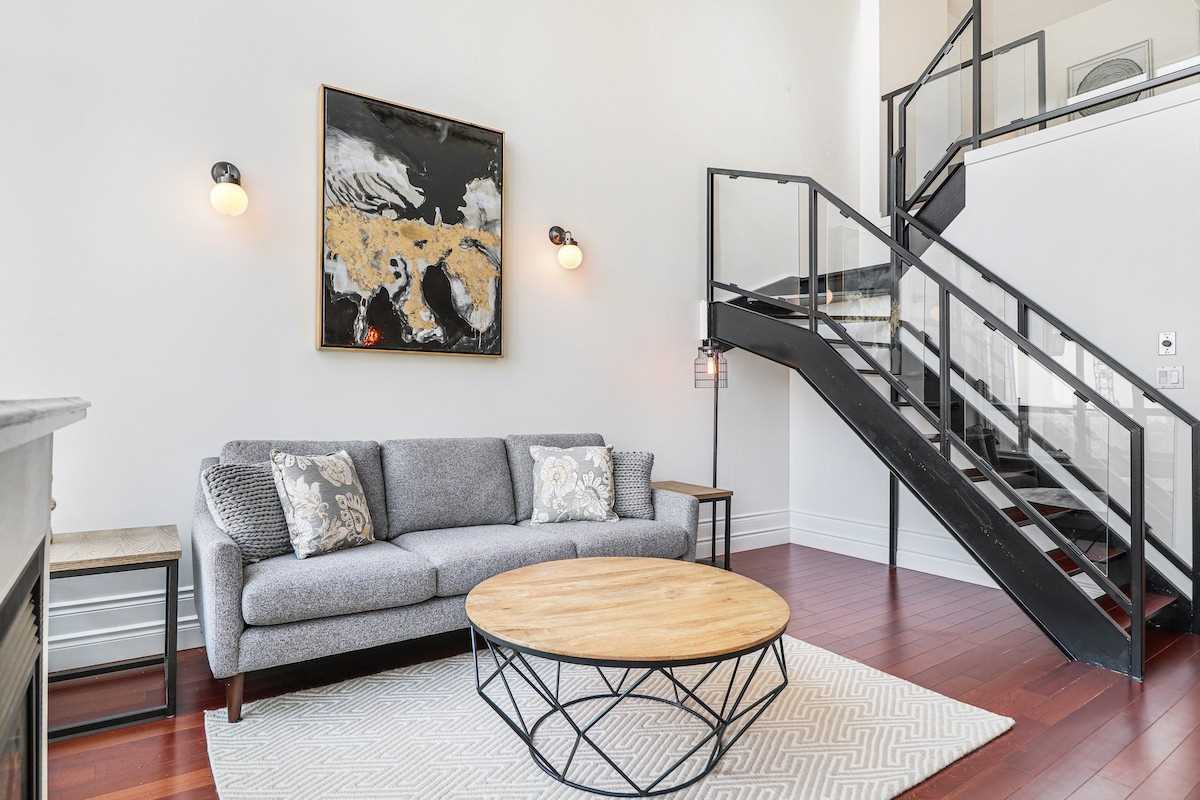 250 Manitoba St, #835