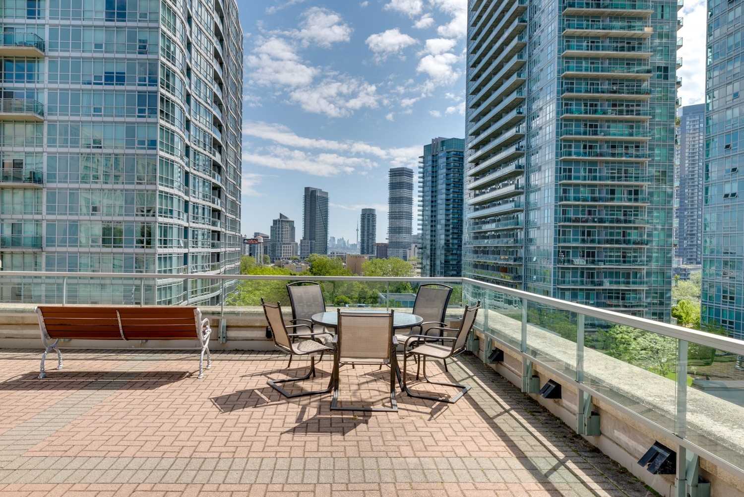 250 Manitoba St, #835