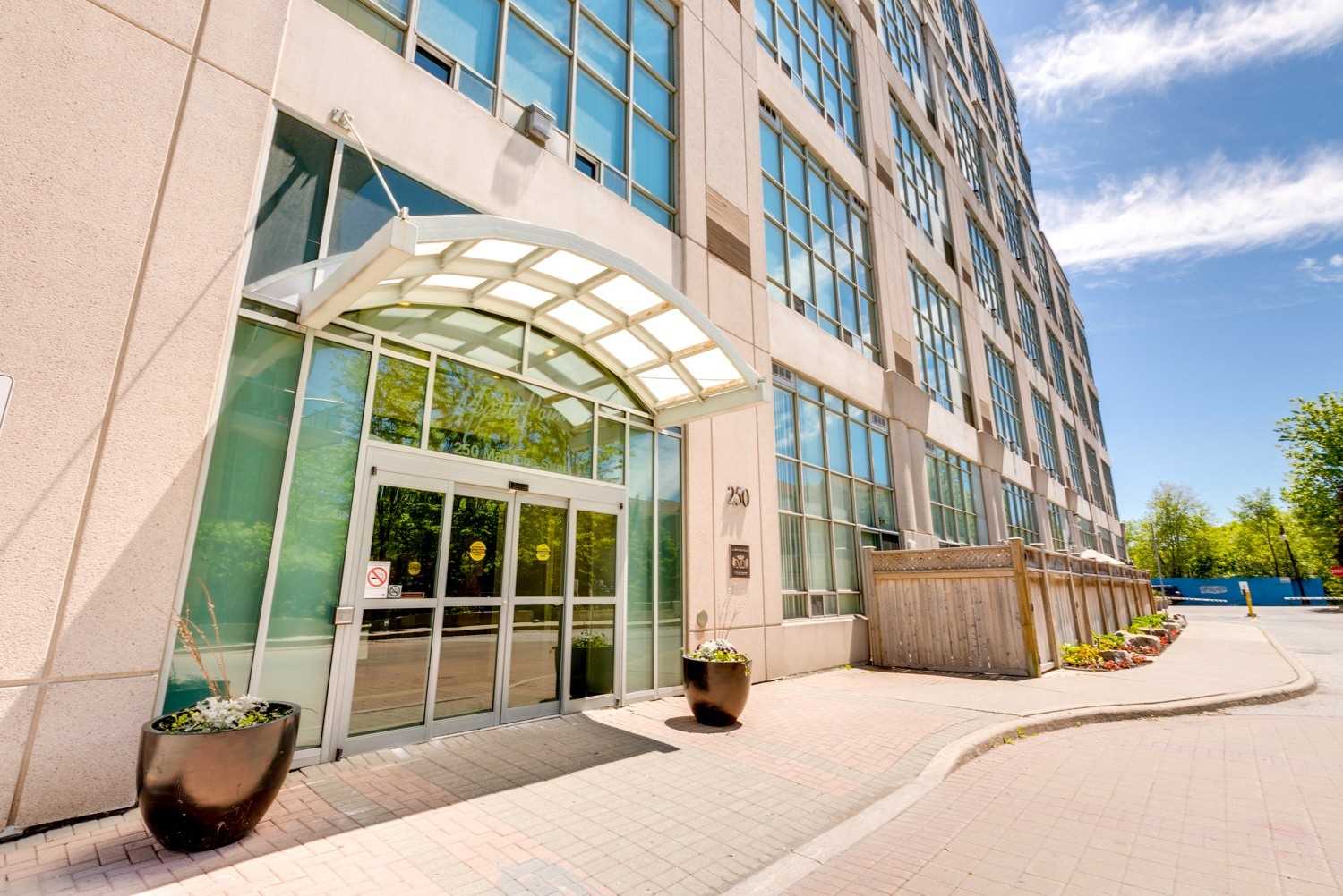 250 Manitoba St, #835