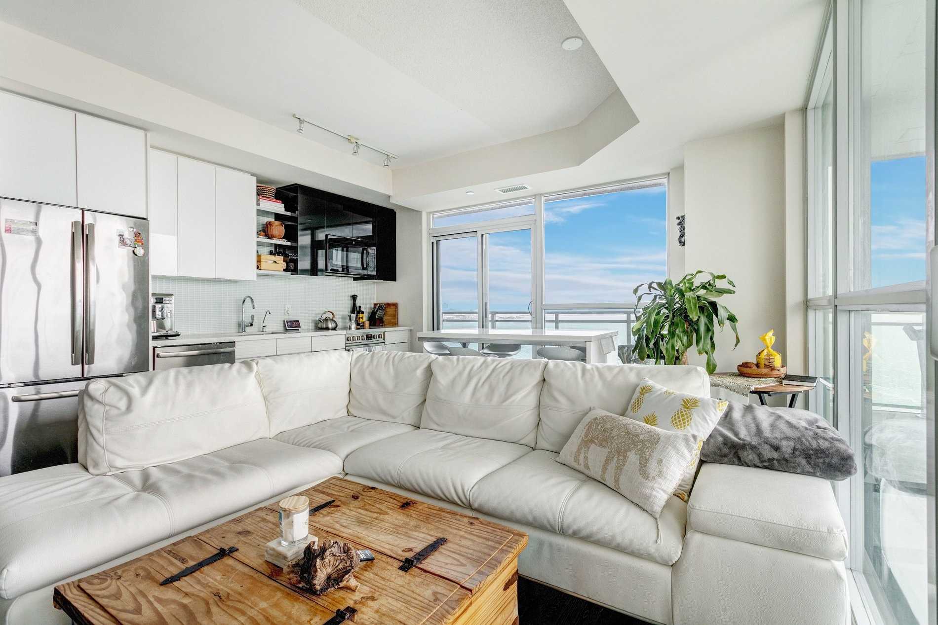 33 Shore Breeze Dr, #3010