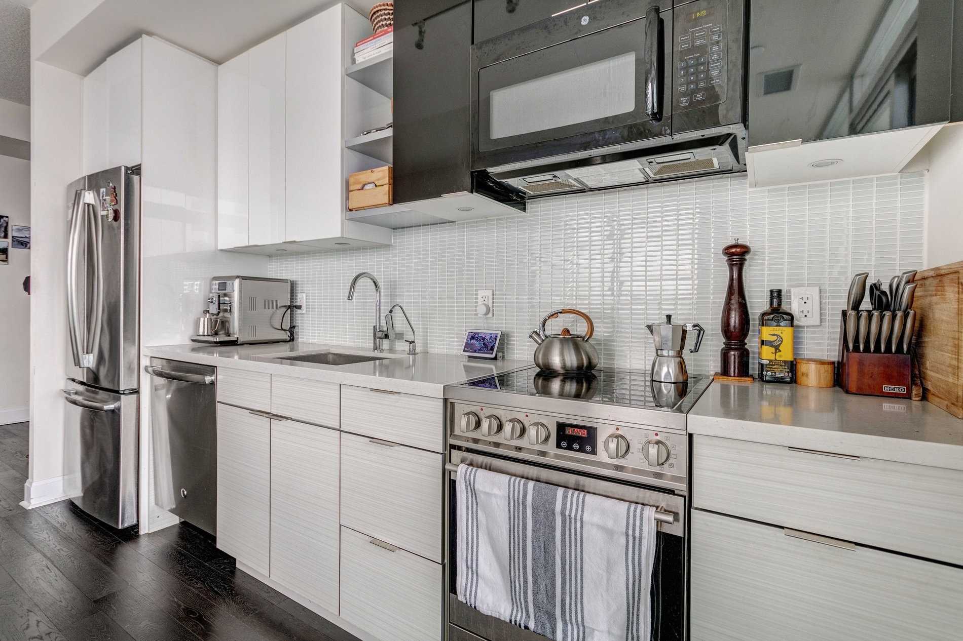 33 Shore Breeze Dr, #3010