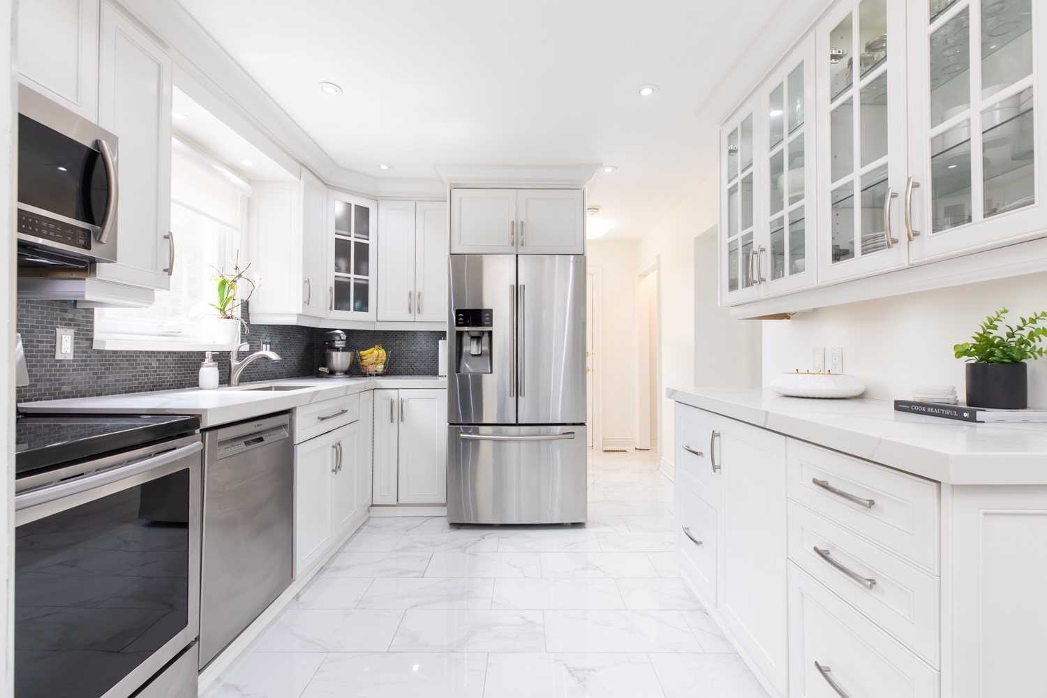 2594 Bromsgrove Rd