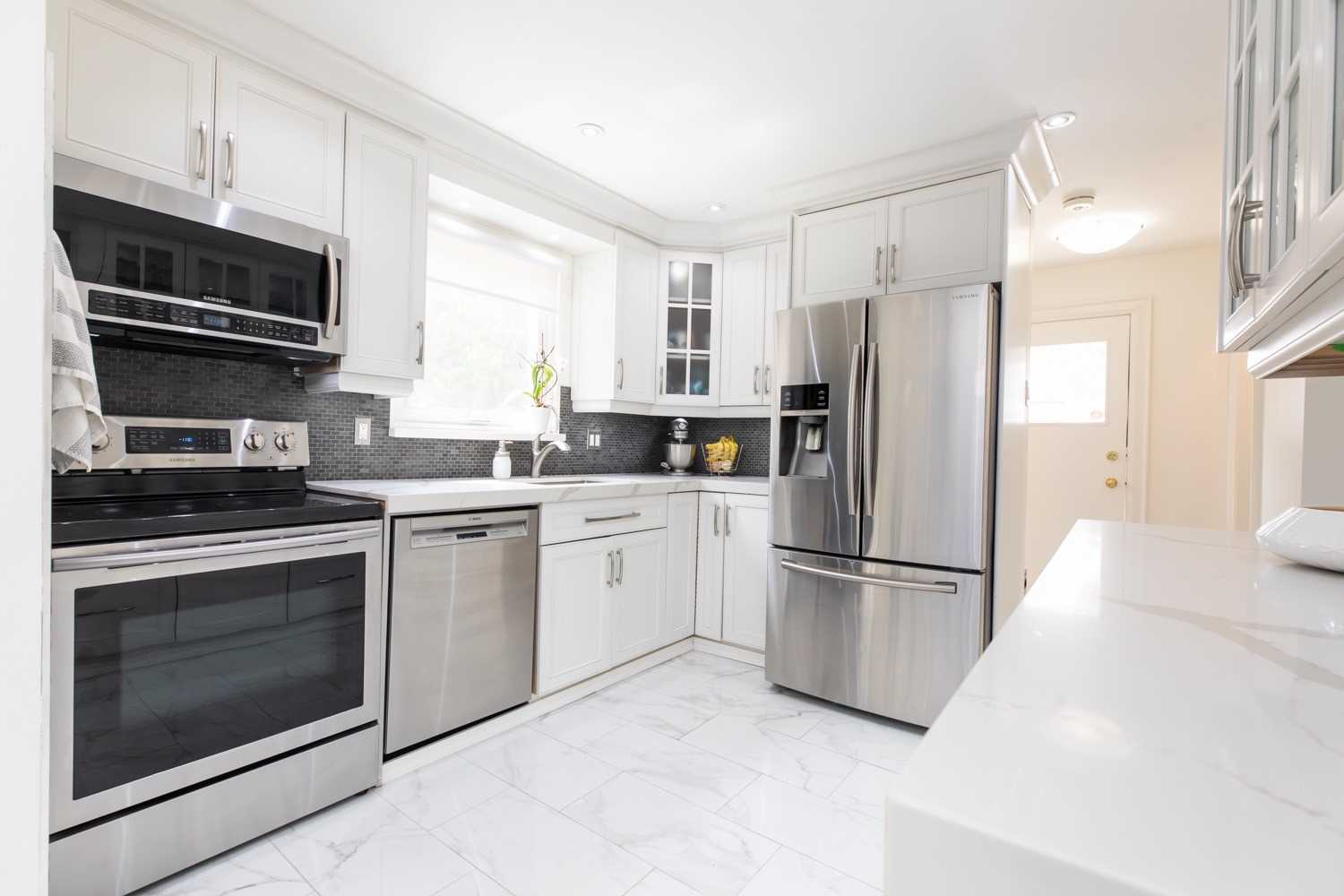 2594 Bromsgrove Rd