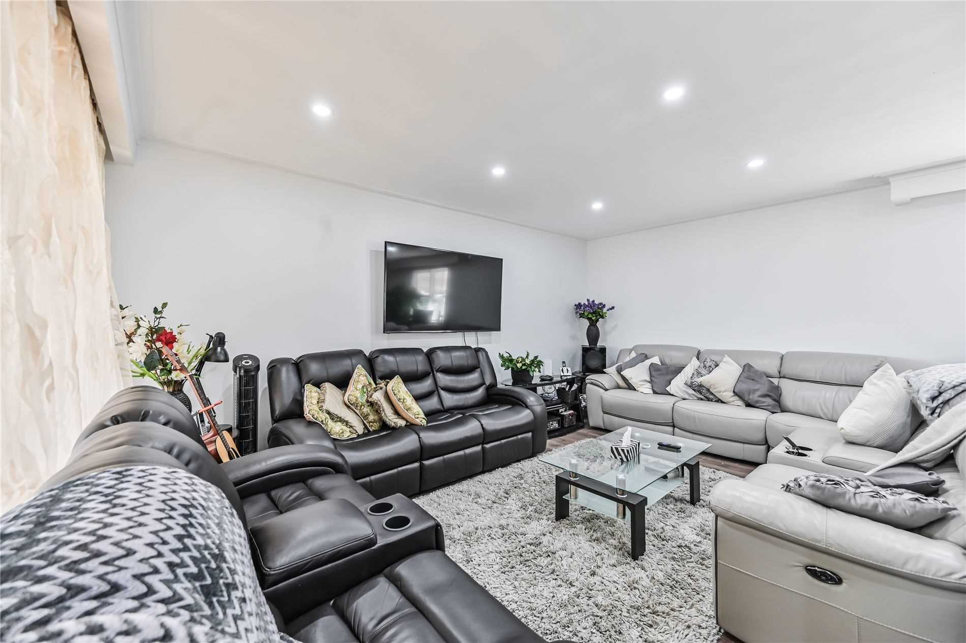 18 Brancaster Crt