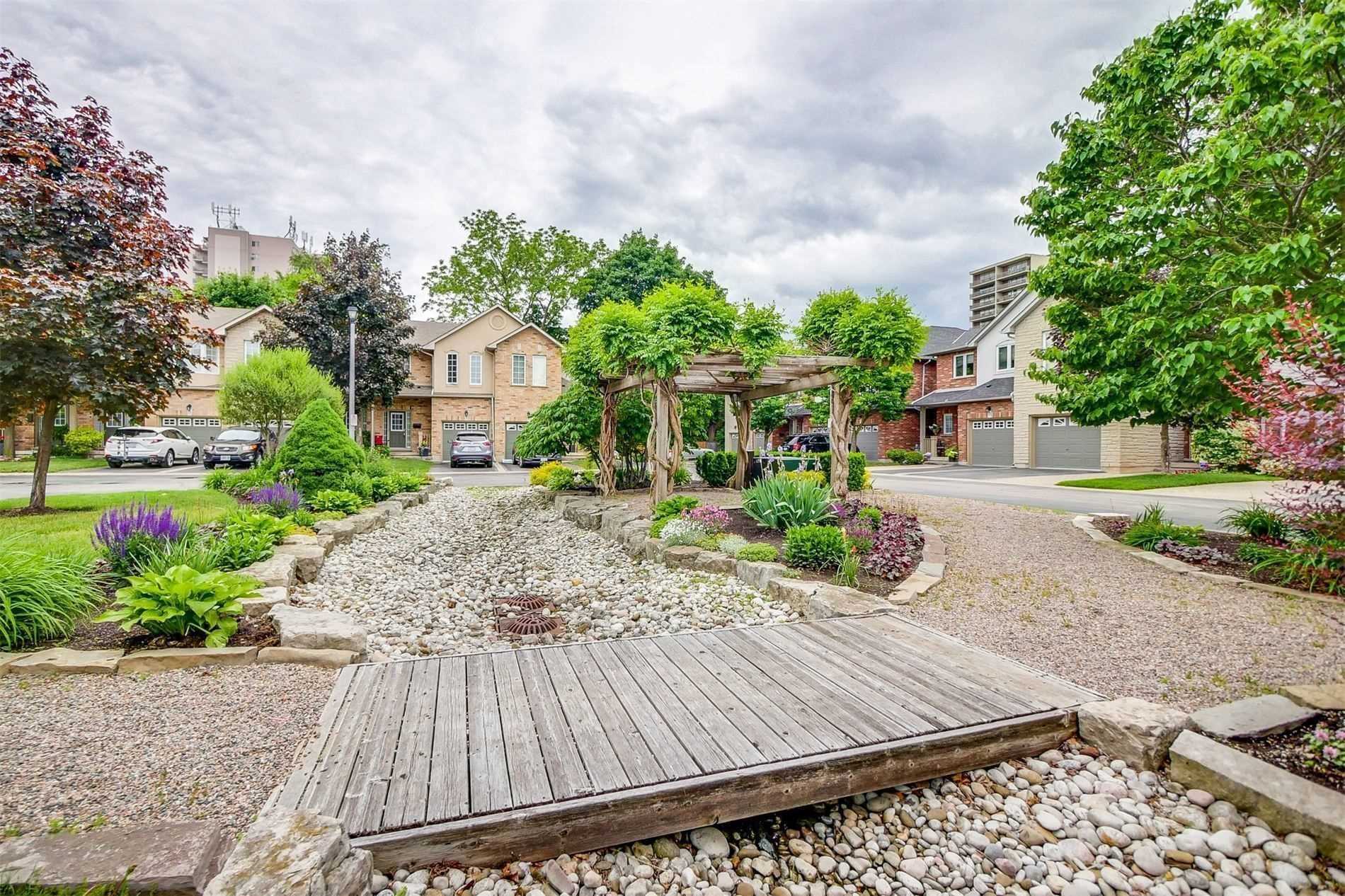 963 King Rd, #16