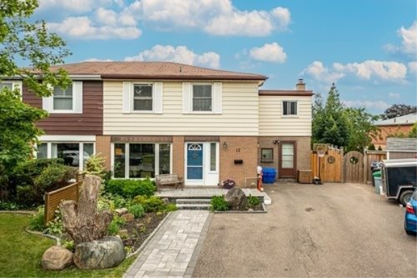12 Danesbury Cres, Brampton