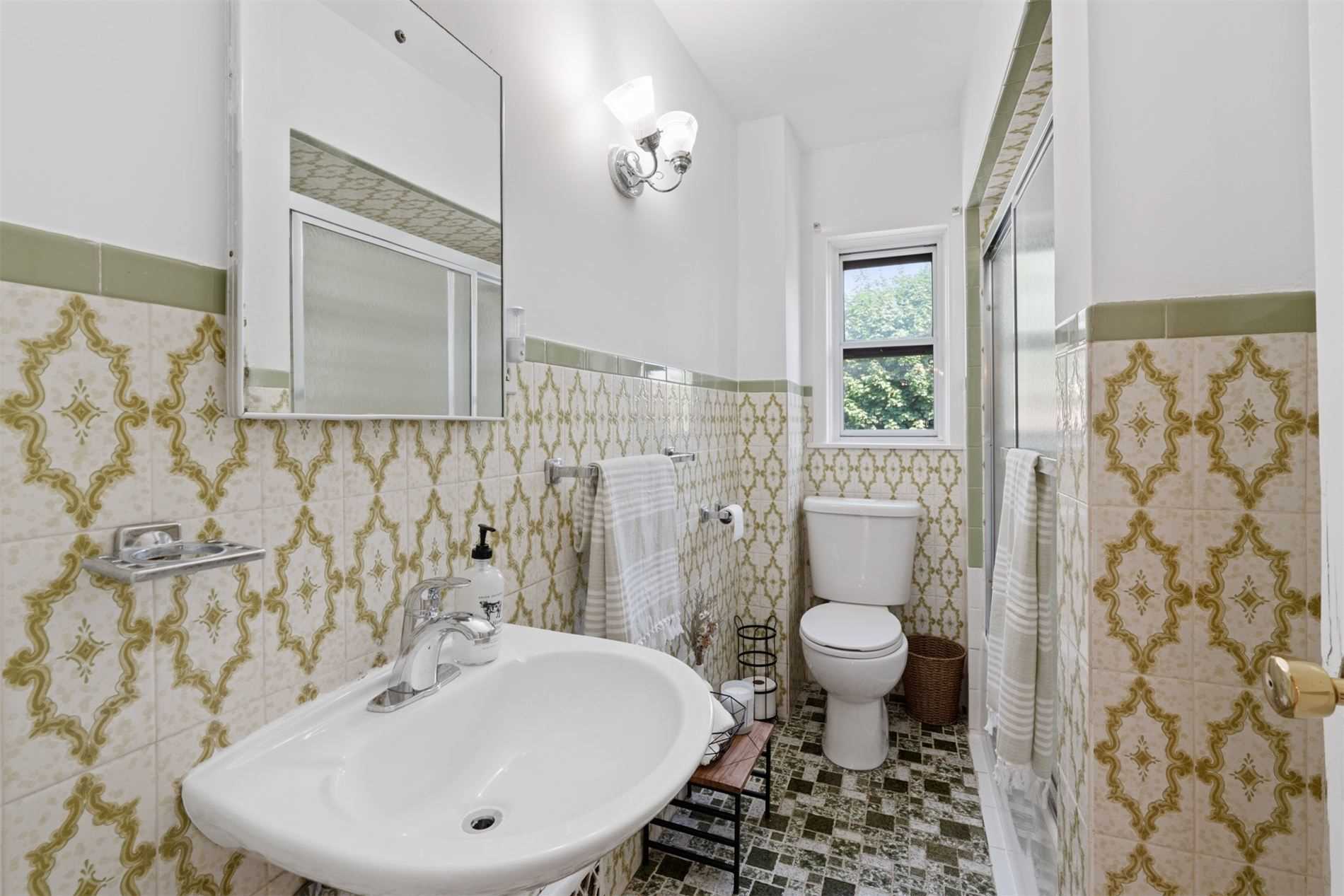 Listing W5672130 - Large Photo # 19