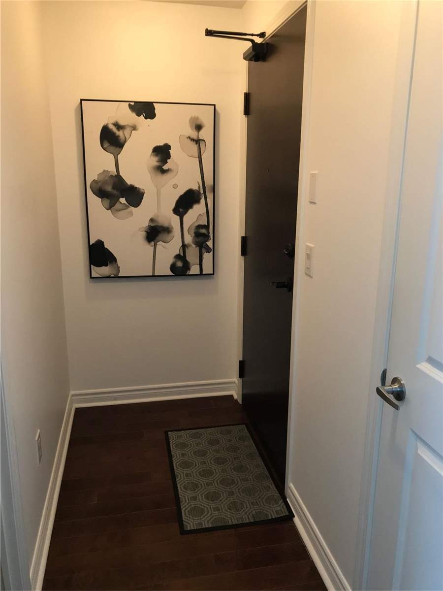 Listing W5672191 - Large Photo # 3