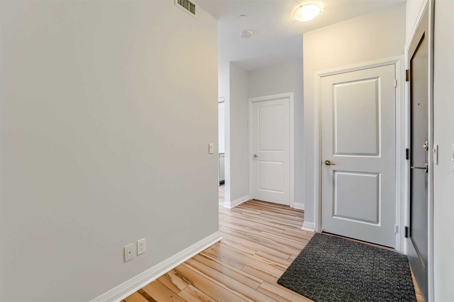 75 Eglinton Ave, #2506