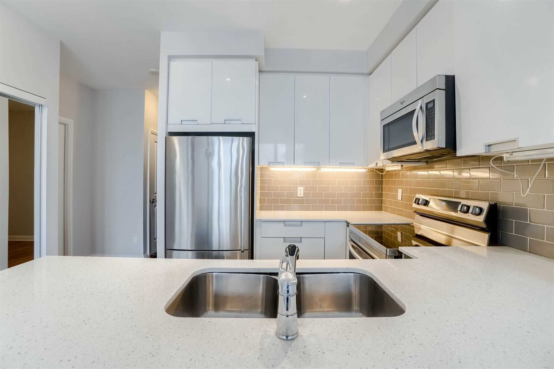 75 Eglinton Ave, #2506