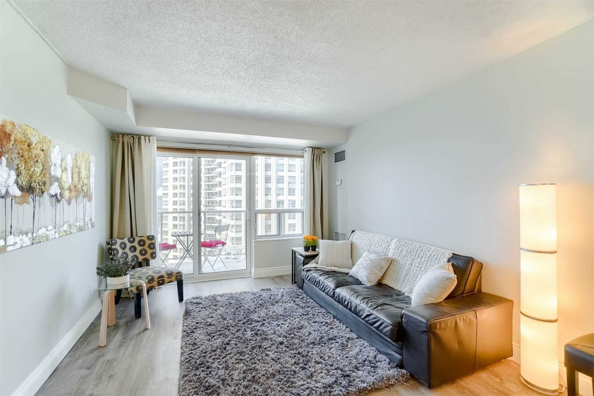 25 Kingsbridge Garden Circ, #1021