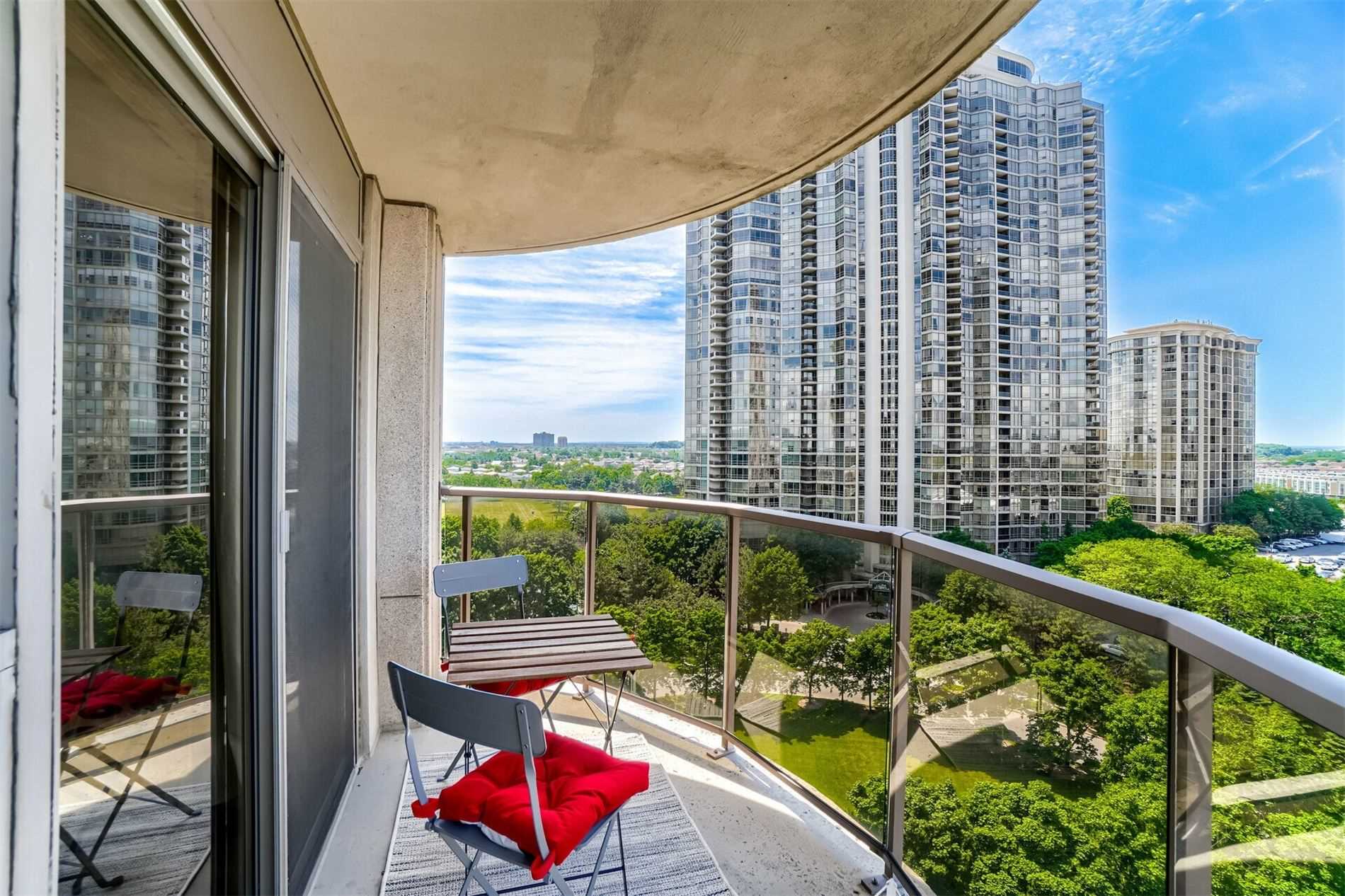 25 Kingsbridge Garden Circ, #1021