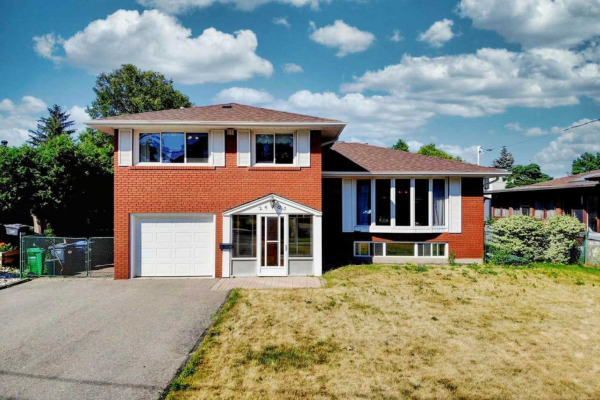 2463 Cliff Rd, Mississauga