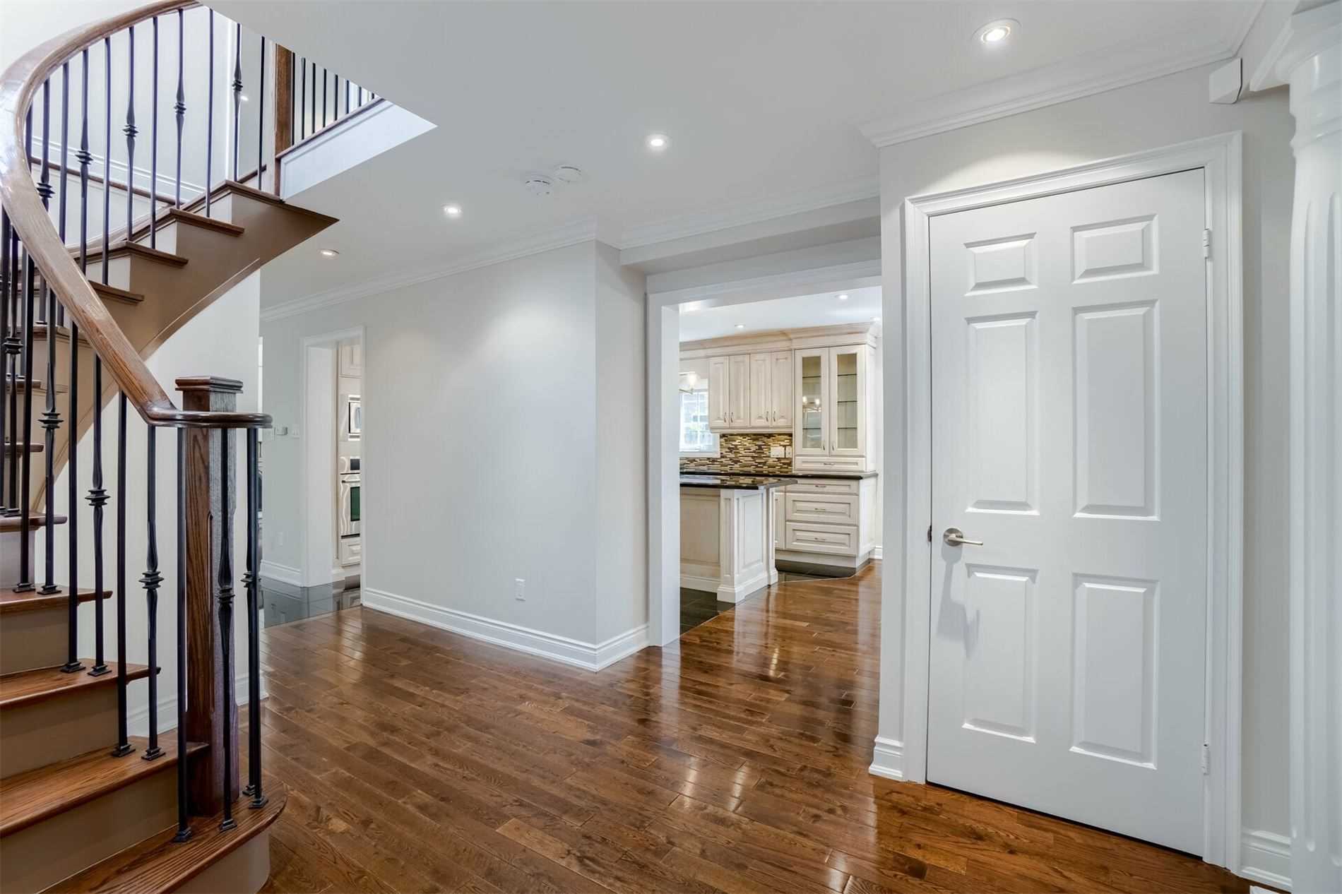 3336 Sawmill Valley Dr