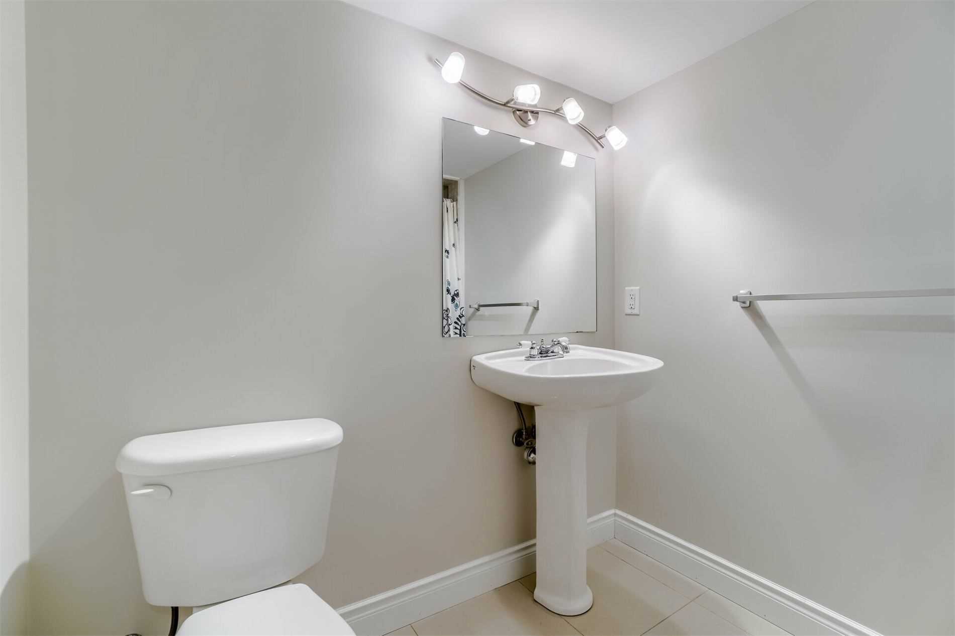 3336 Sawmill Valley Dr